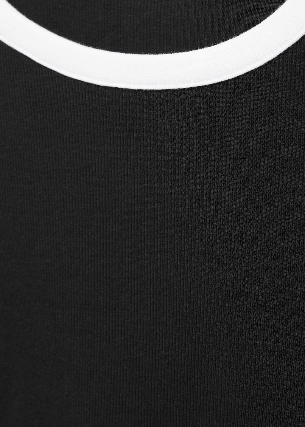 Contrast trim T-shirt