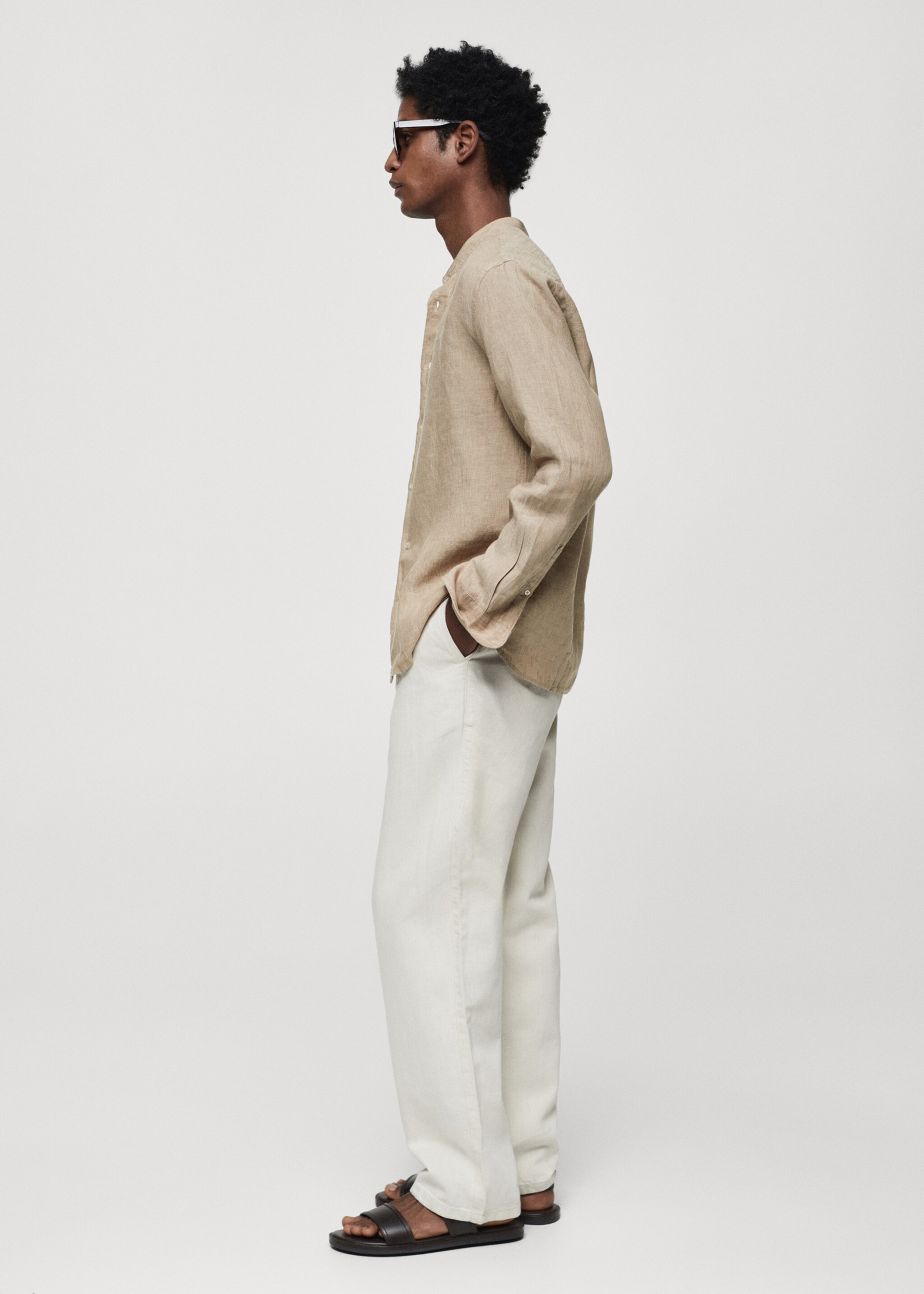 100% linen Mao collar shirt - Details of the article 2, Beige. Ref: 67026730-00.