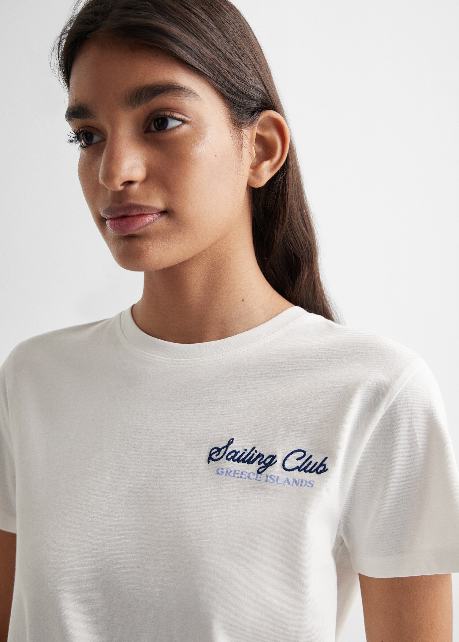 T-Shirt mit gestickter Aufschrift - Detail des Artikels 1