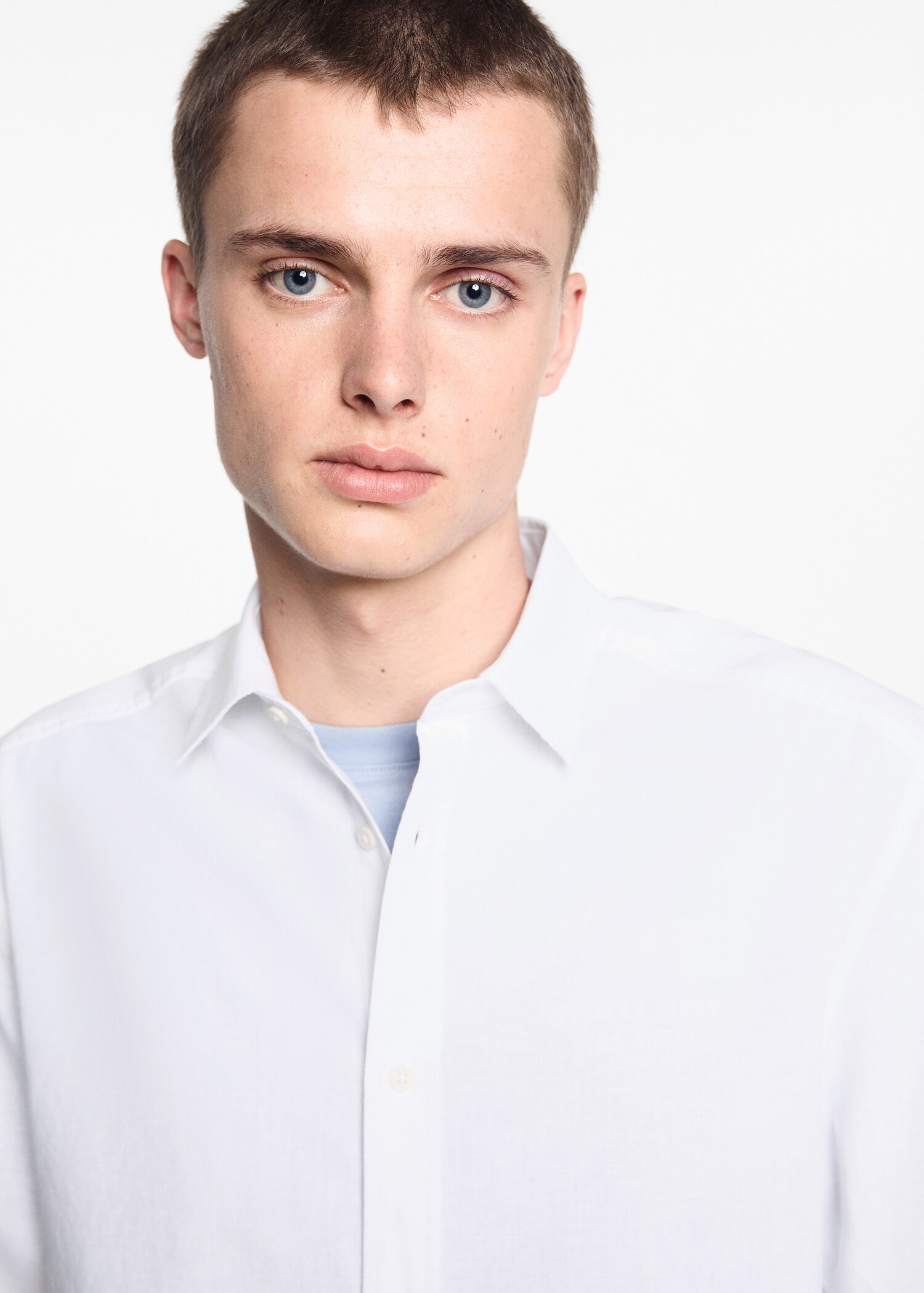 Regular-fit linen shirt - Details of the article 1