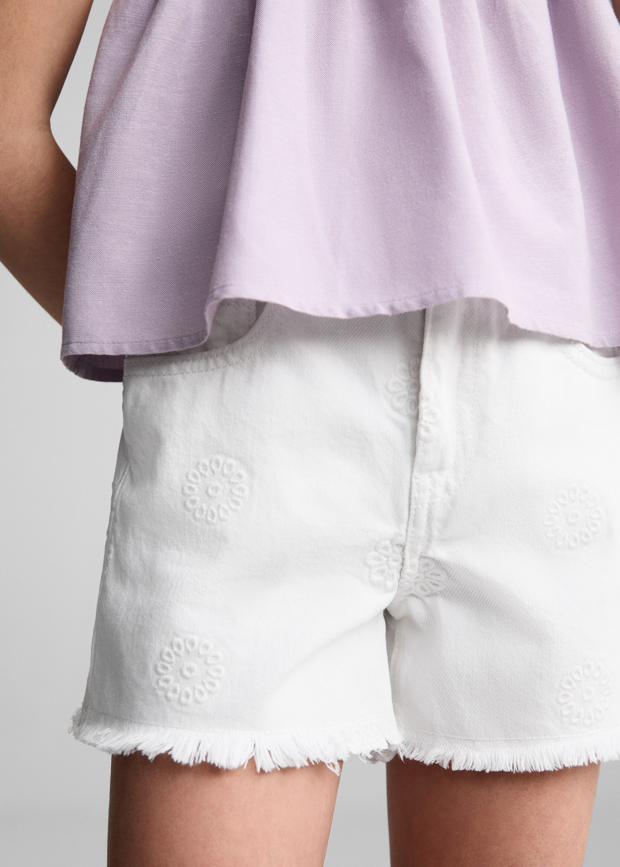 Frayed embroidered short - Details of the article 6