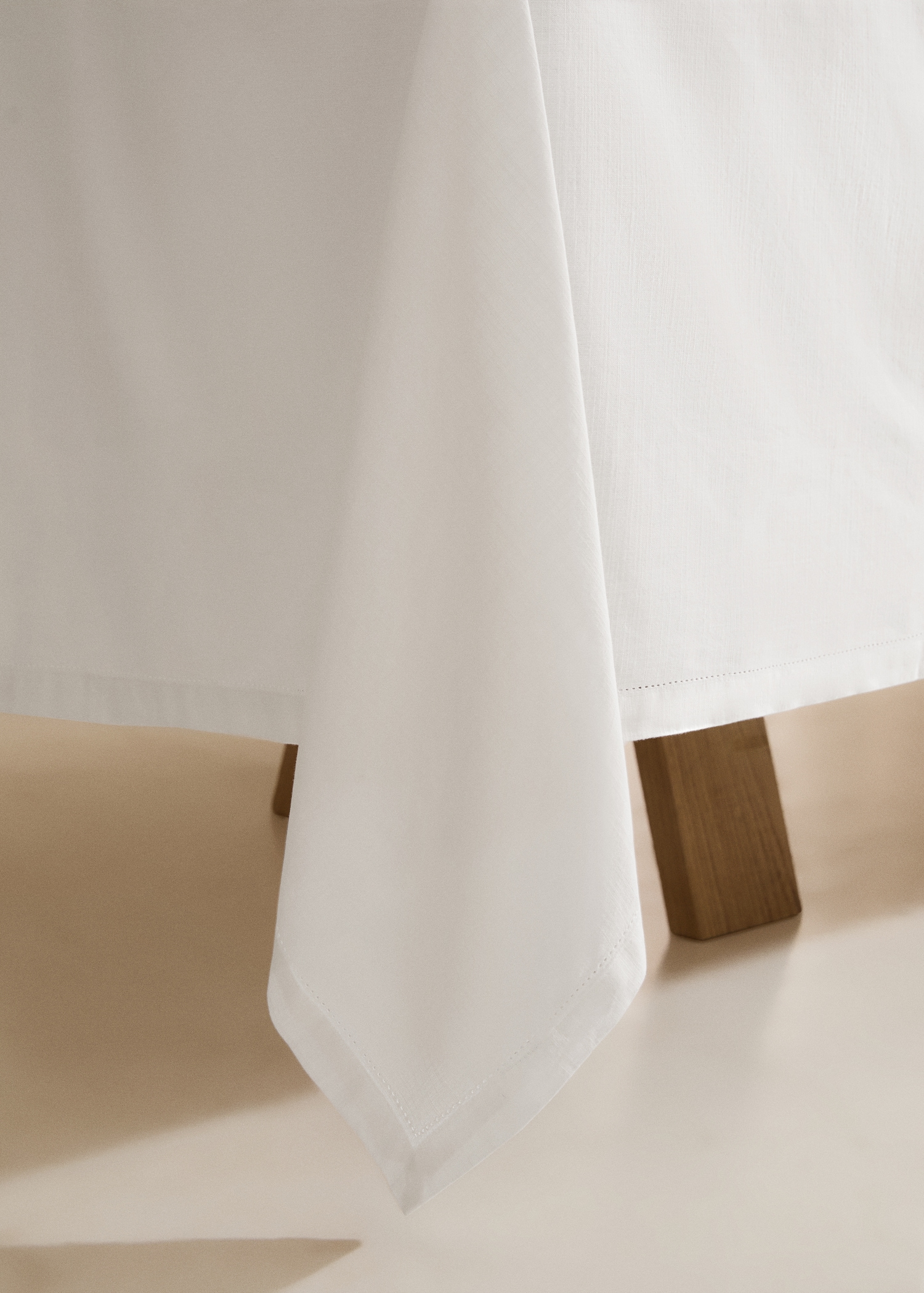 Hemstitch embroidered tablecloth 170x350cm - Details of the article 8