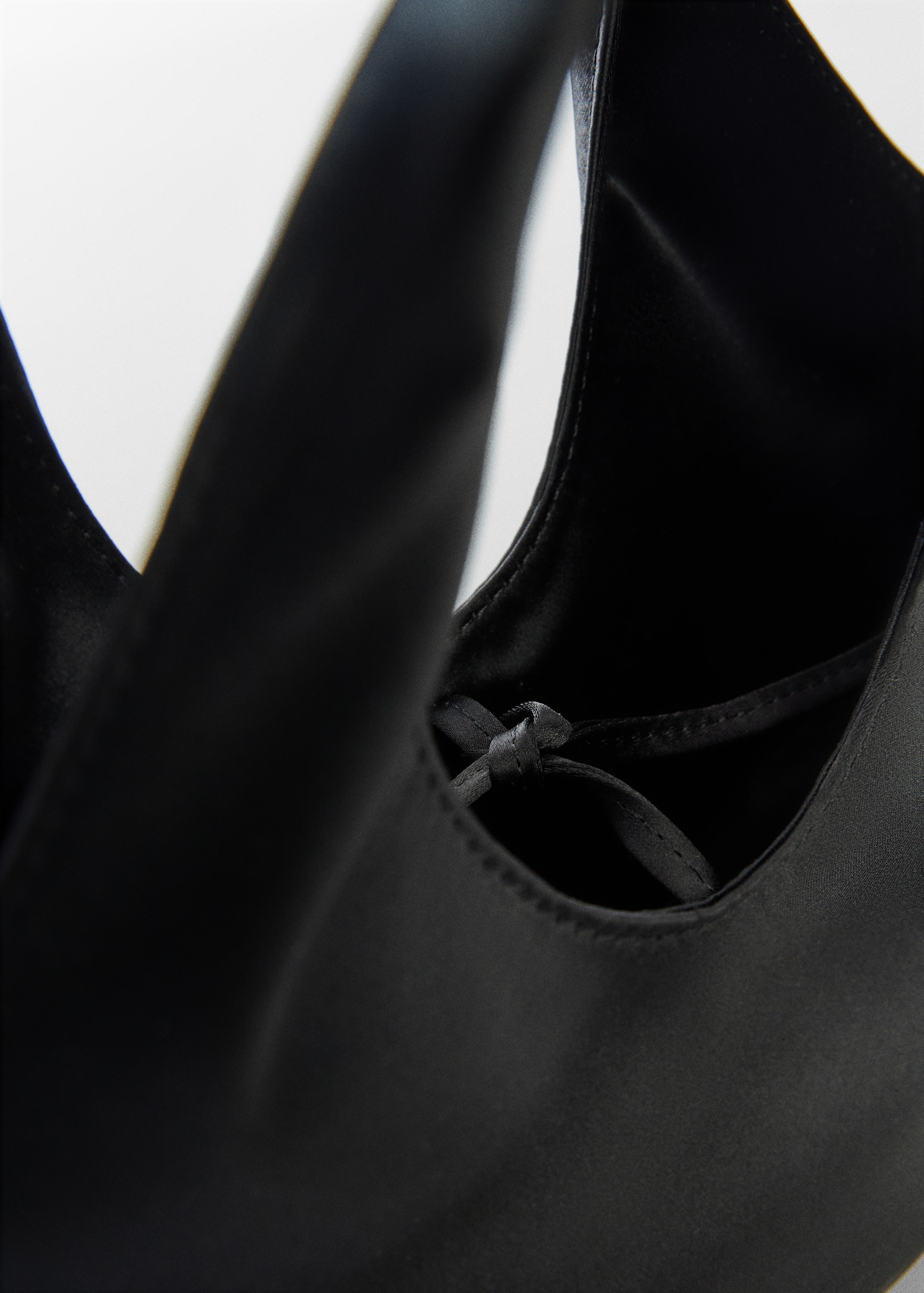 Атласная сумка для ношения в руке - Деталь изделия 1