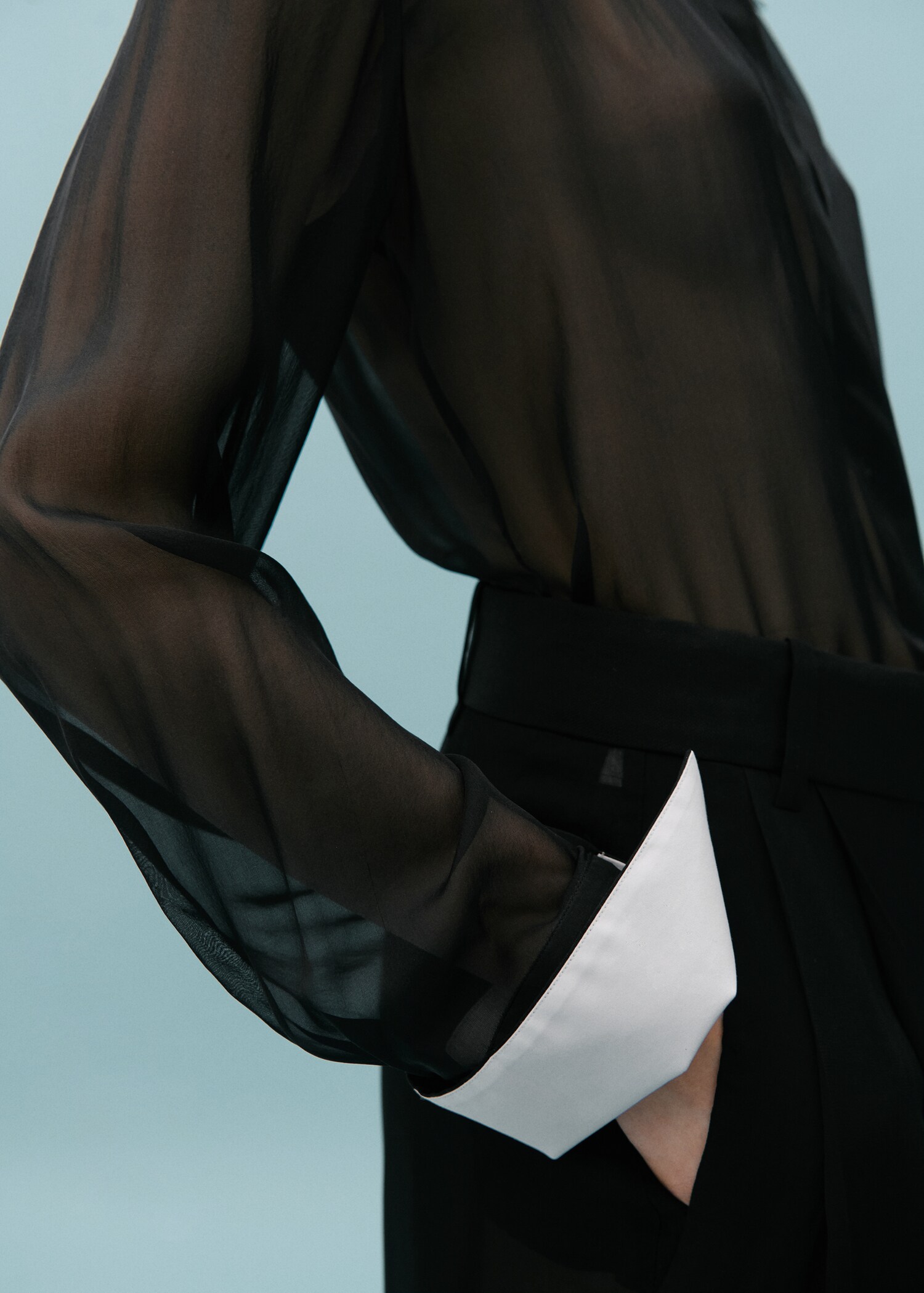 Contrast semi-transparent silk shirt - Details of the article 6