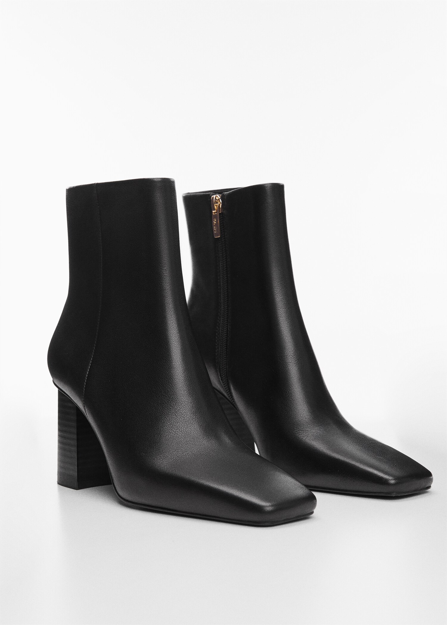 Squared toe leather ankle boots - Medium plane