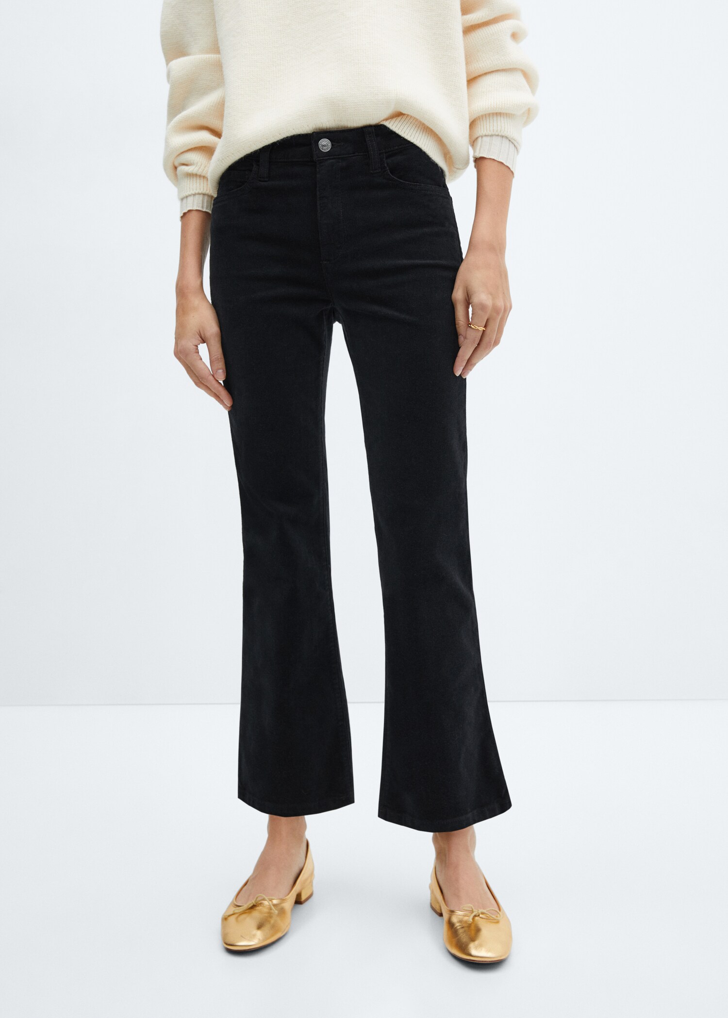 Pantalon flare crop velours côtelé - Plan moyen