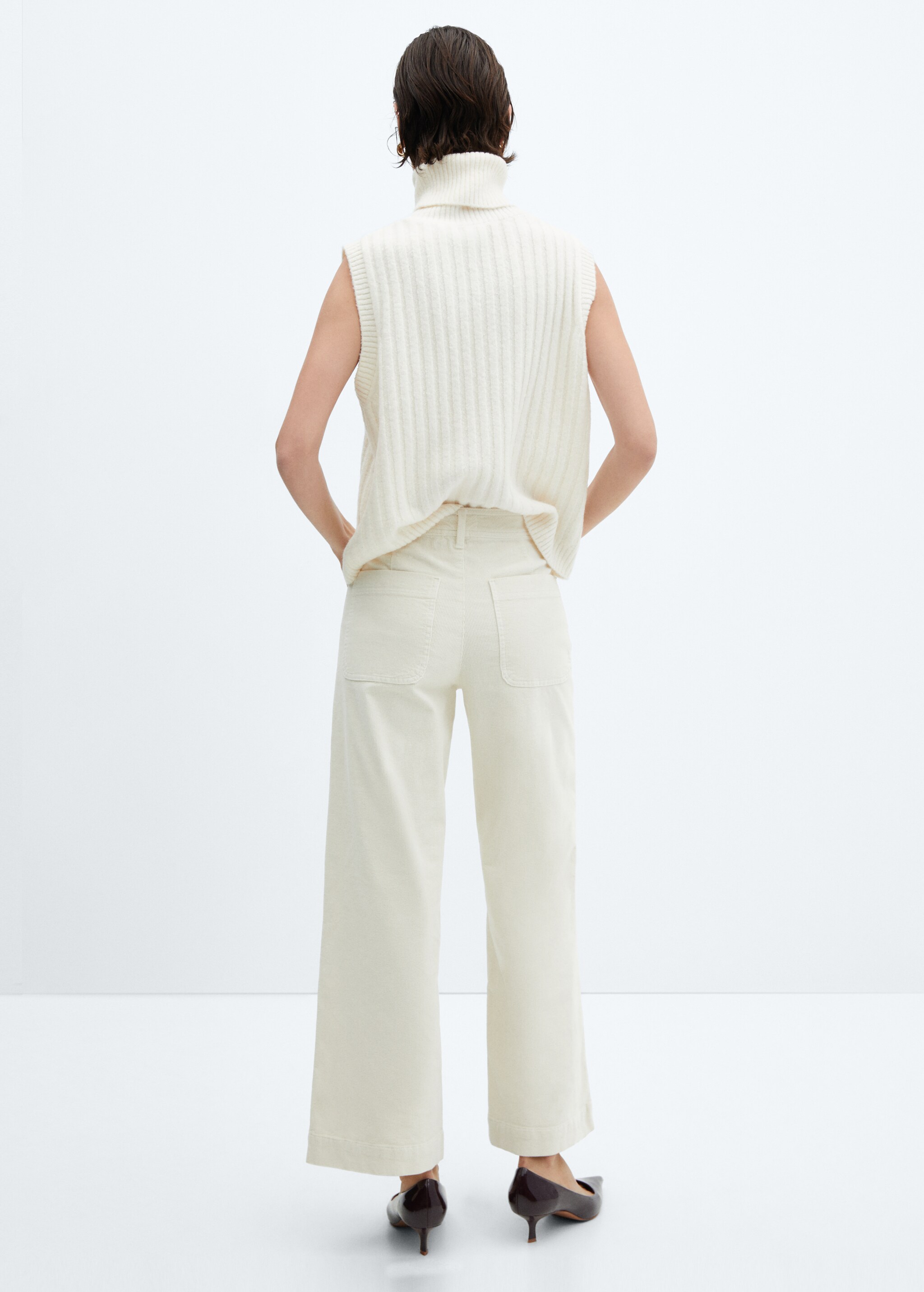 Corduroy culotte pants - Reverse of the article