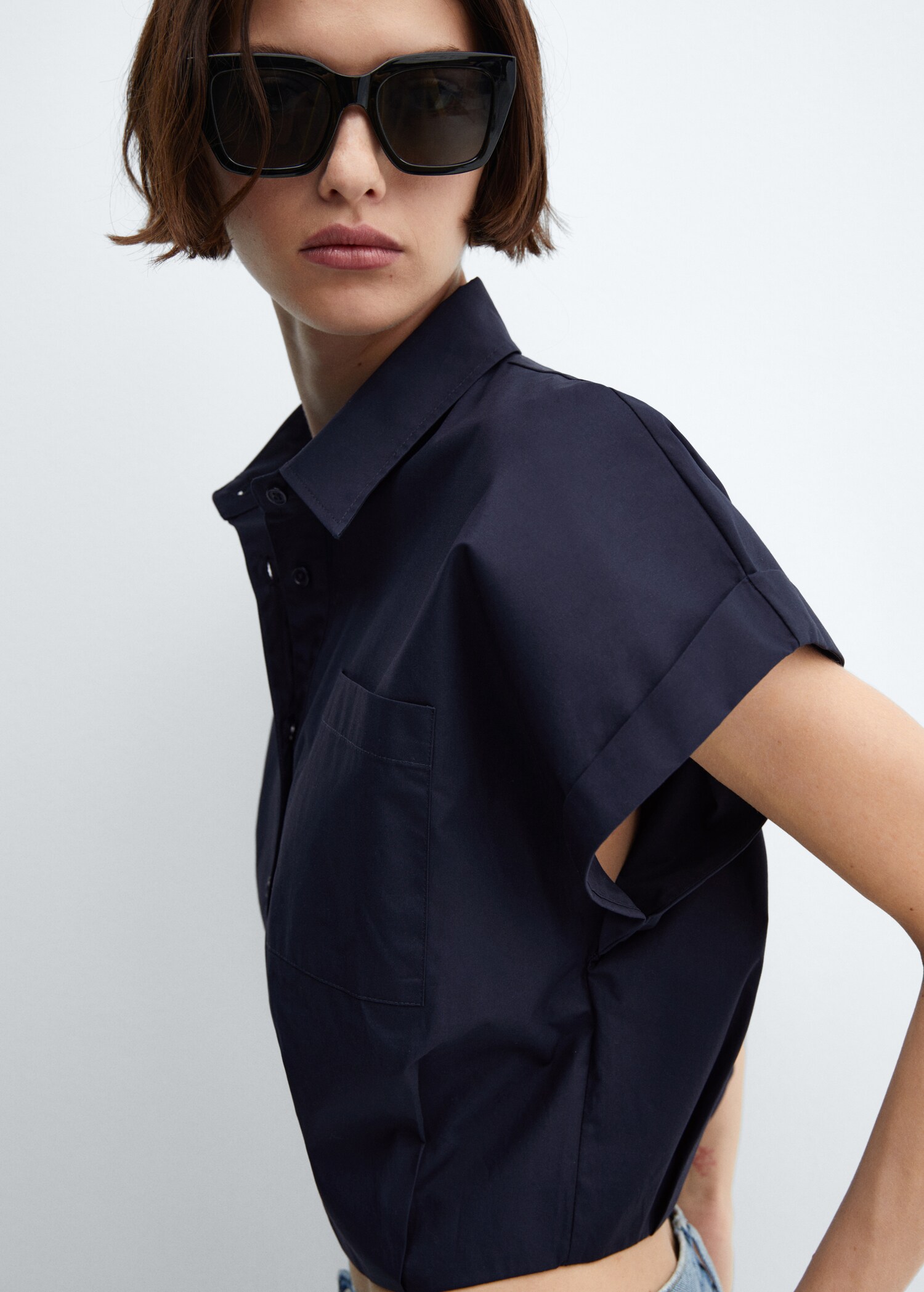 100% cotton crop shirt - Details of the article 1