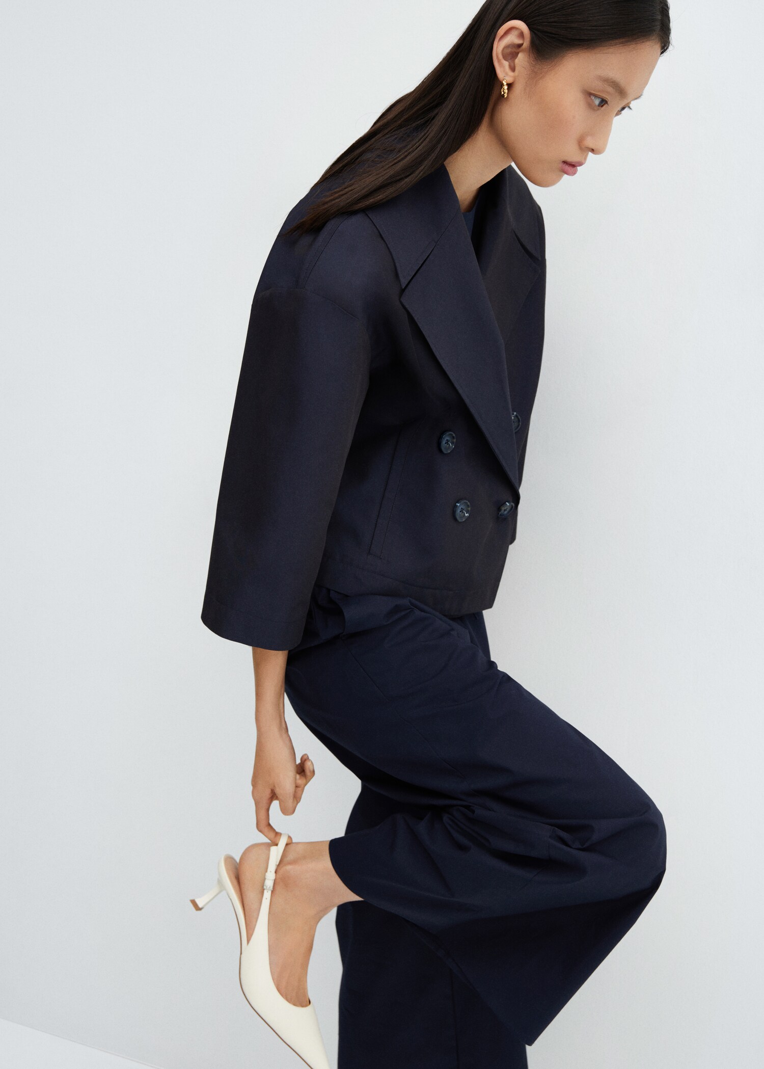 Cropped jacket with lapels - Details of the article 6