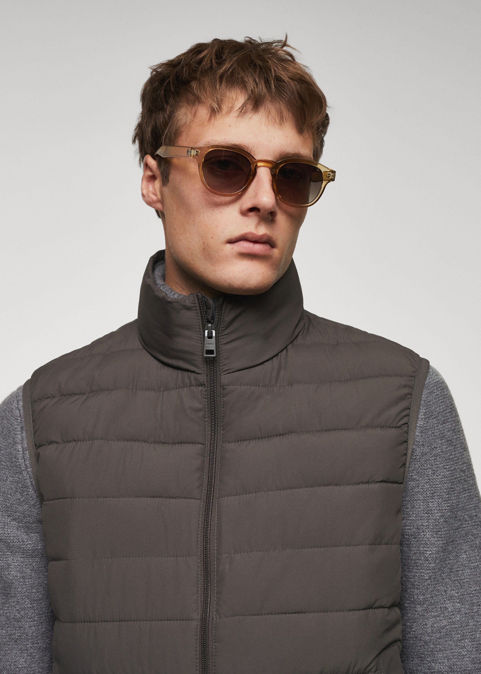 Ultralight water-repellent quilted gilet - Details of the article 1