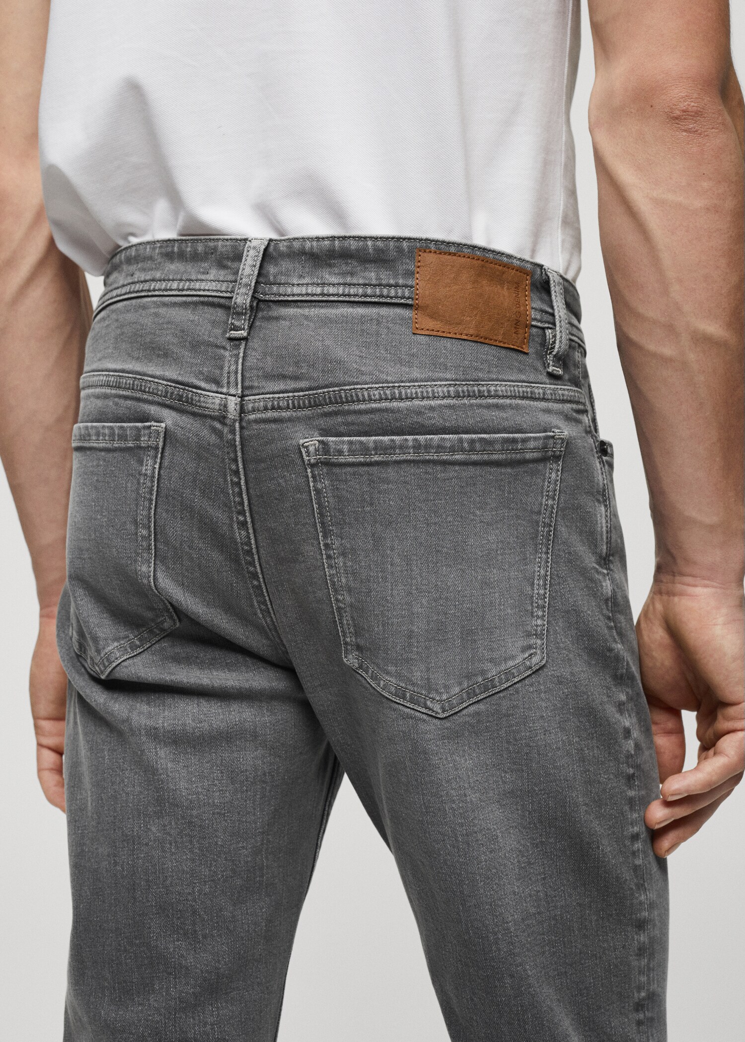 Jan slim fit traperice - Detalji artikla 4
