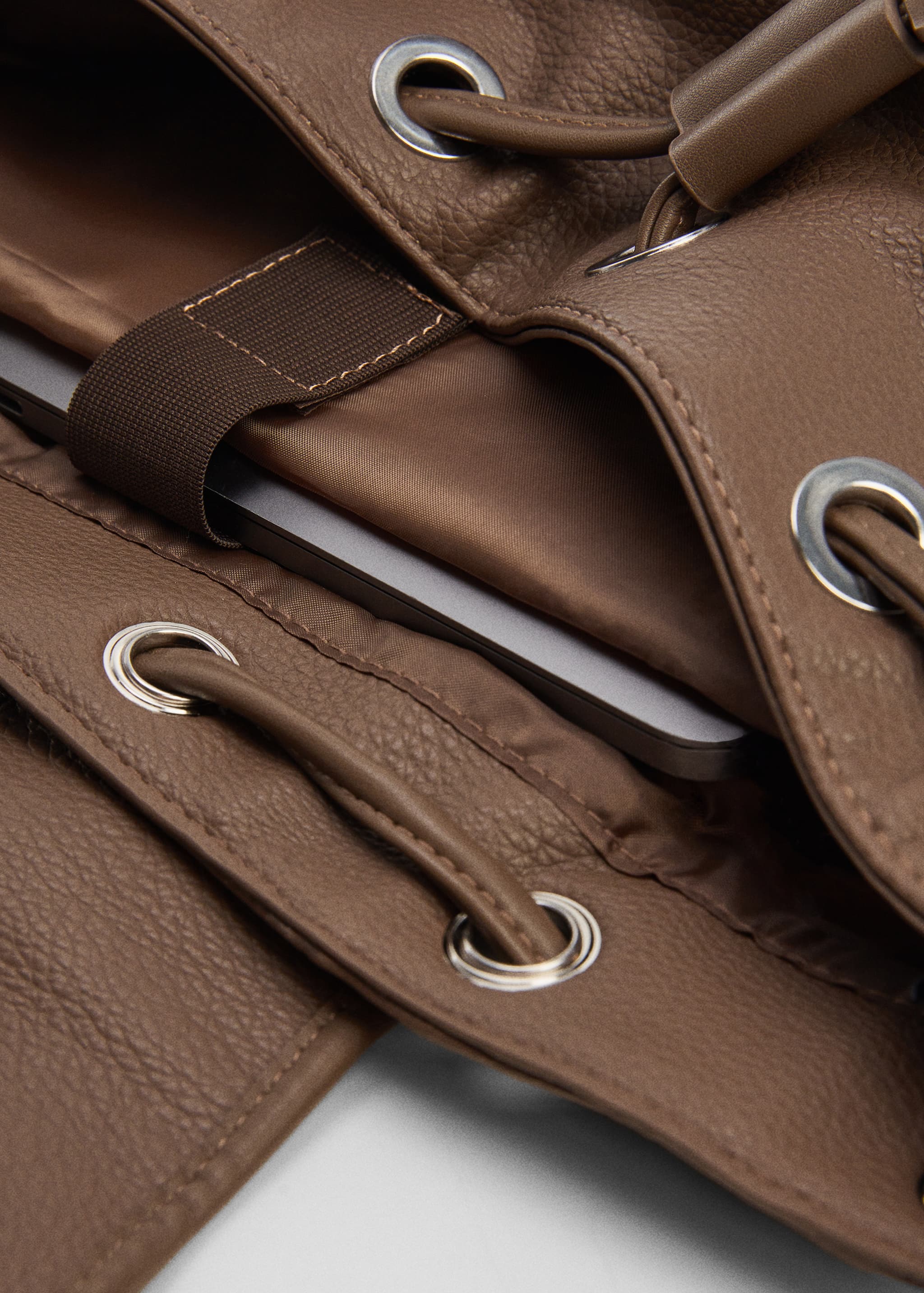 Leather-effect backpack - Details of the article 2