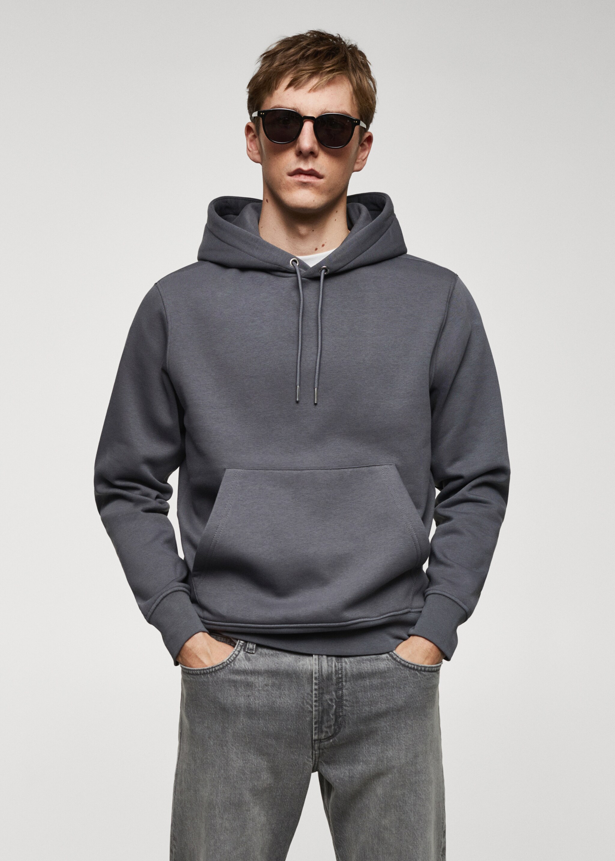 Sudadera algodón capucha canguro - Plano medio