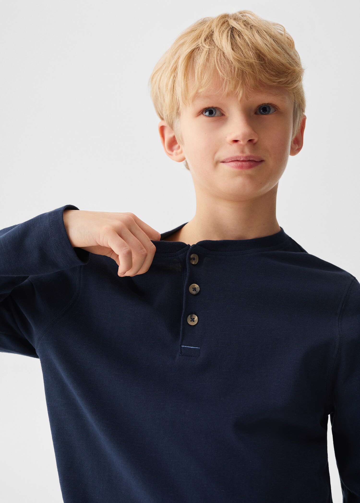 Buttoned long sleeve t-shirt - Данни за артикула 1