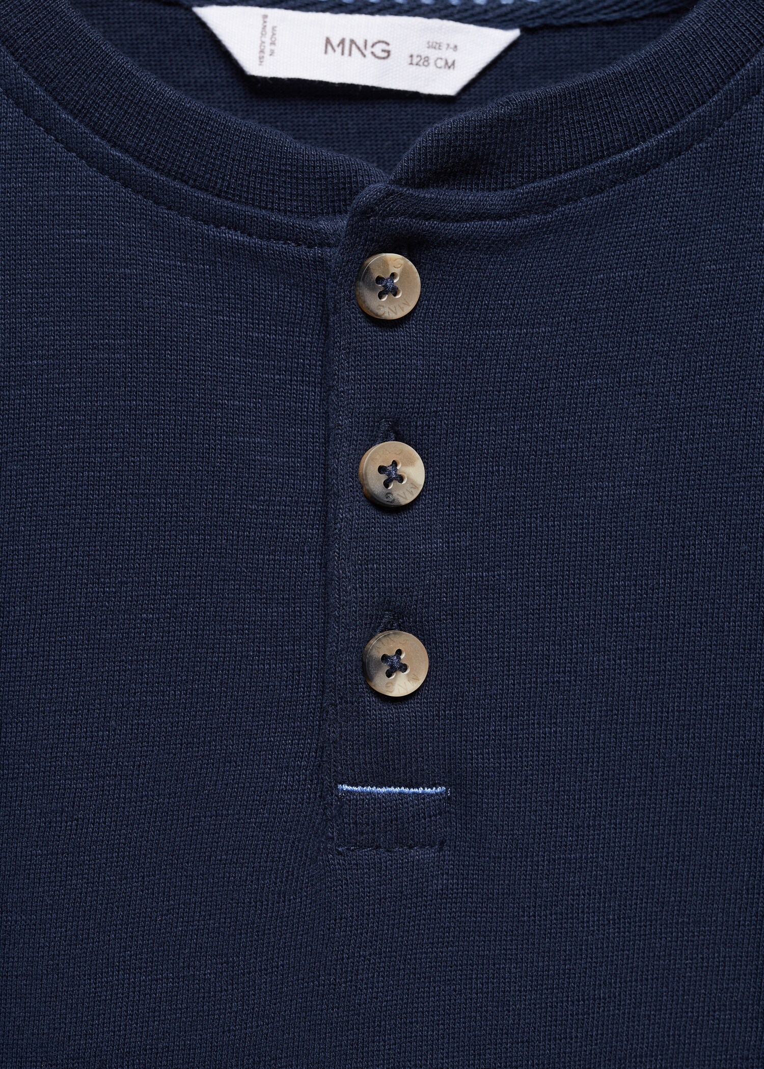 Buttoned long sleeve t-shirt - Данни за артикула 8