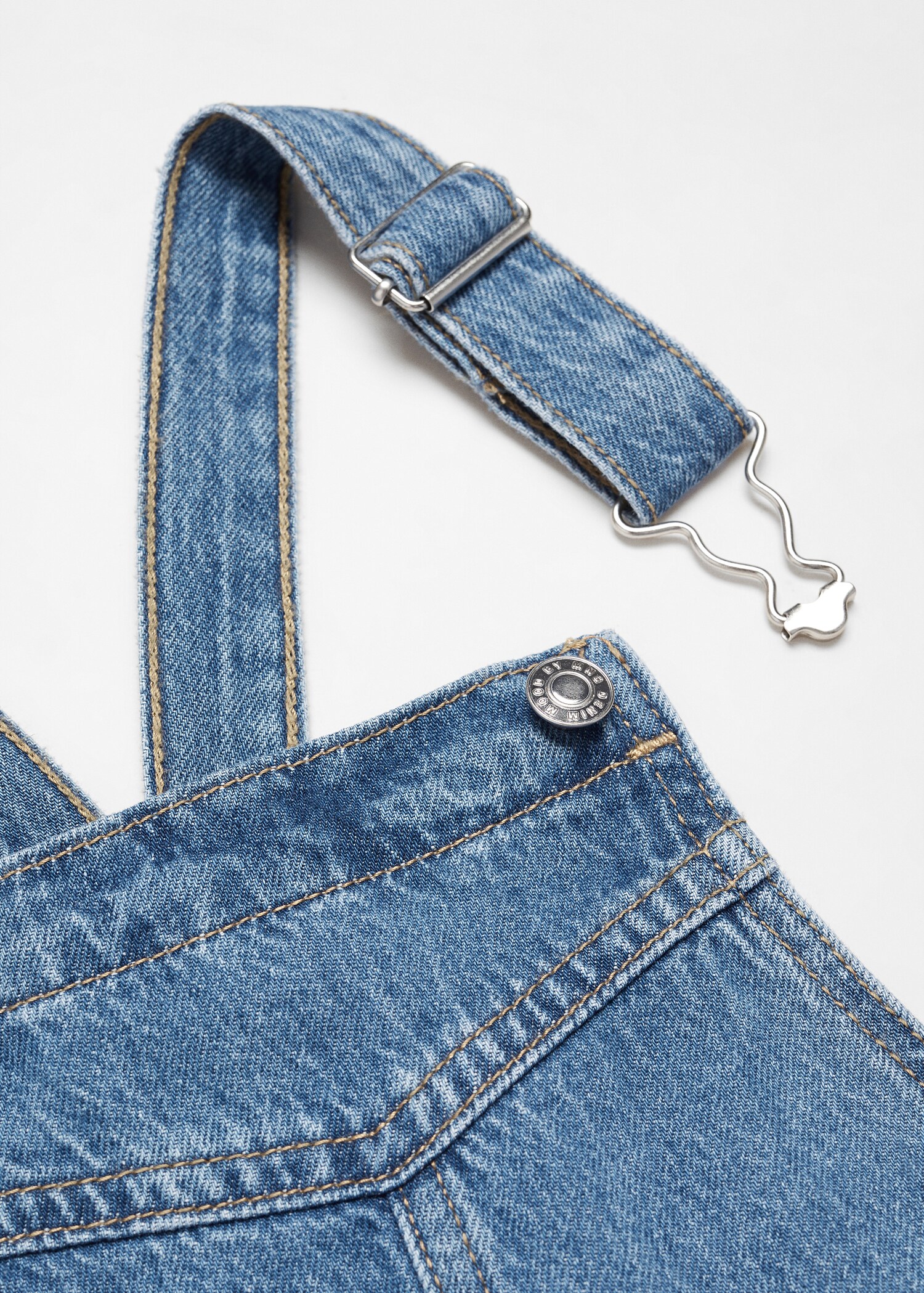 Short denim pinafore - Details of the article 8