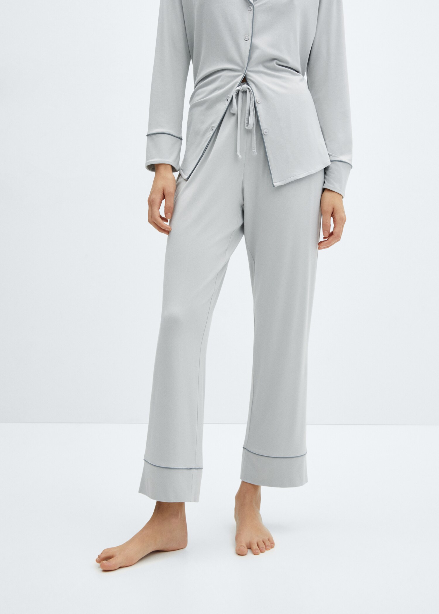 Pantalón pijama ribete  - Plano medio