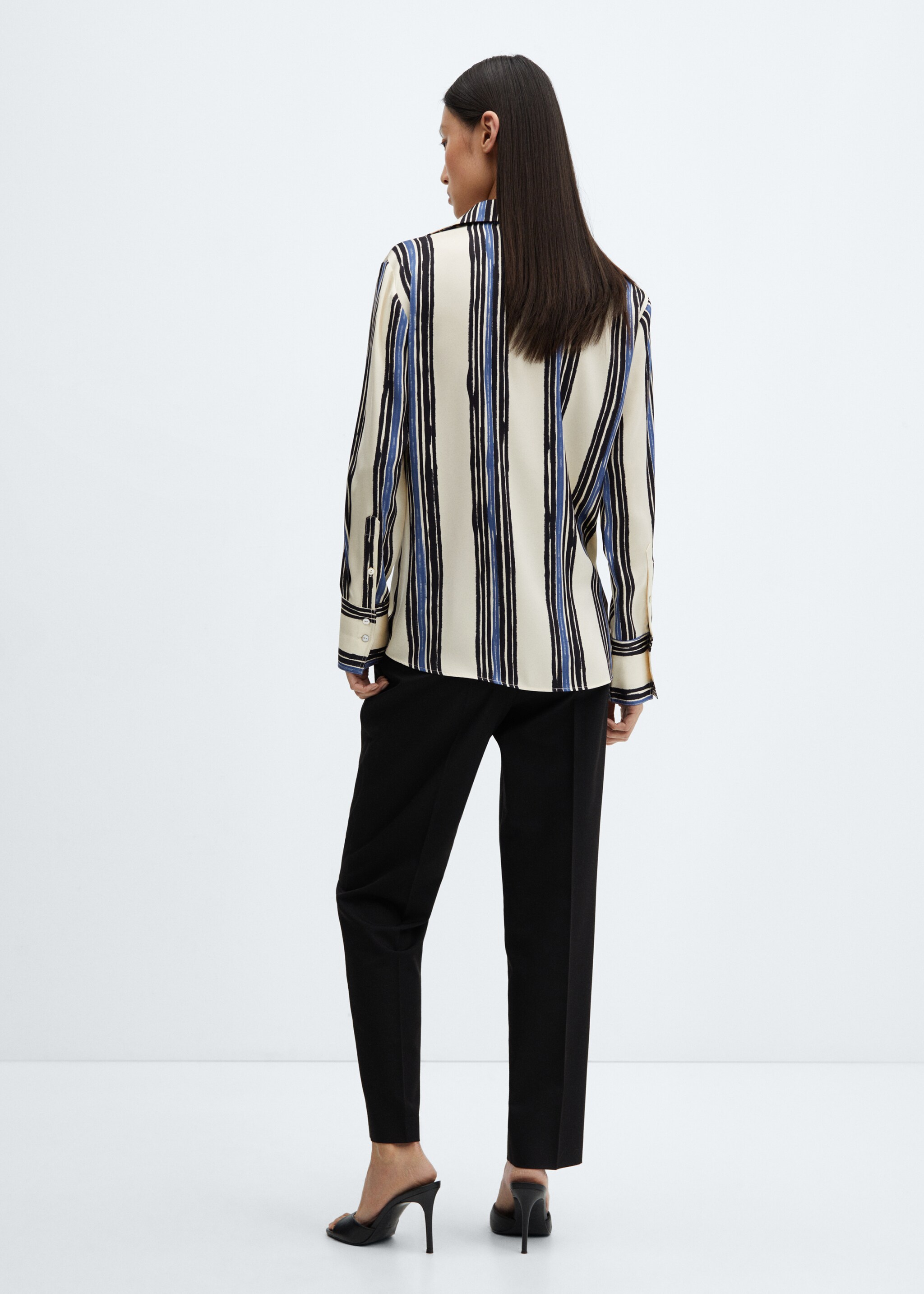 Satin striped shirt - Reverse of the article