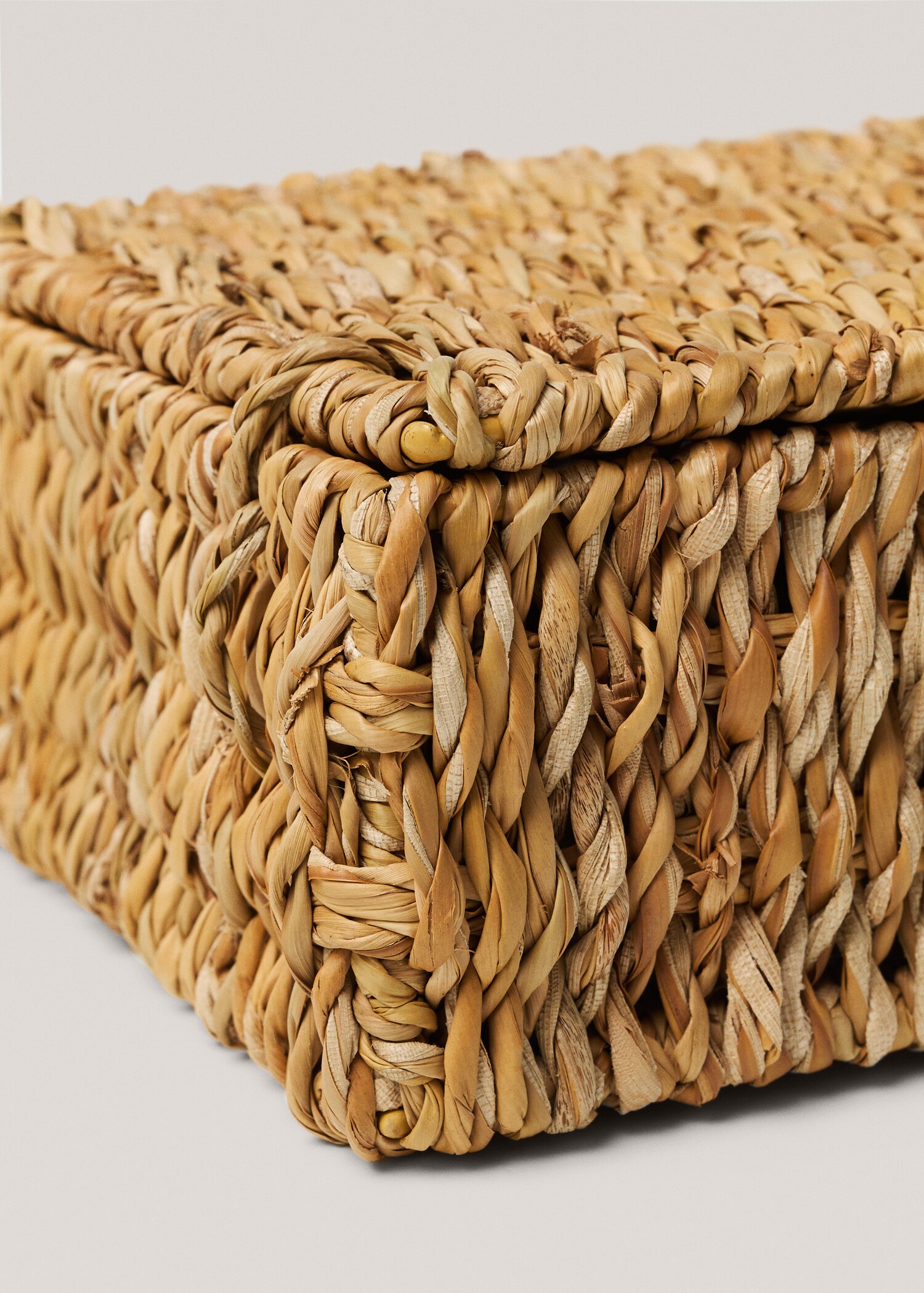 Natural fibre basket with lid 17x17cm - Details of the article 3