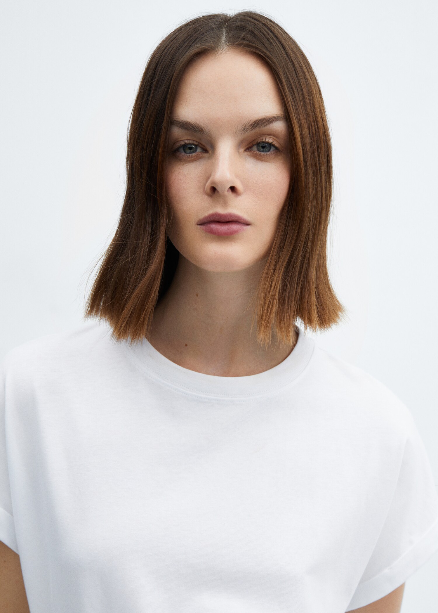 Short-sleeved cotton t-shirt - Details of the article 1