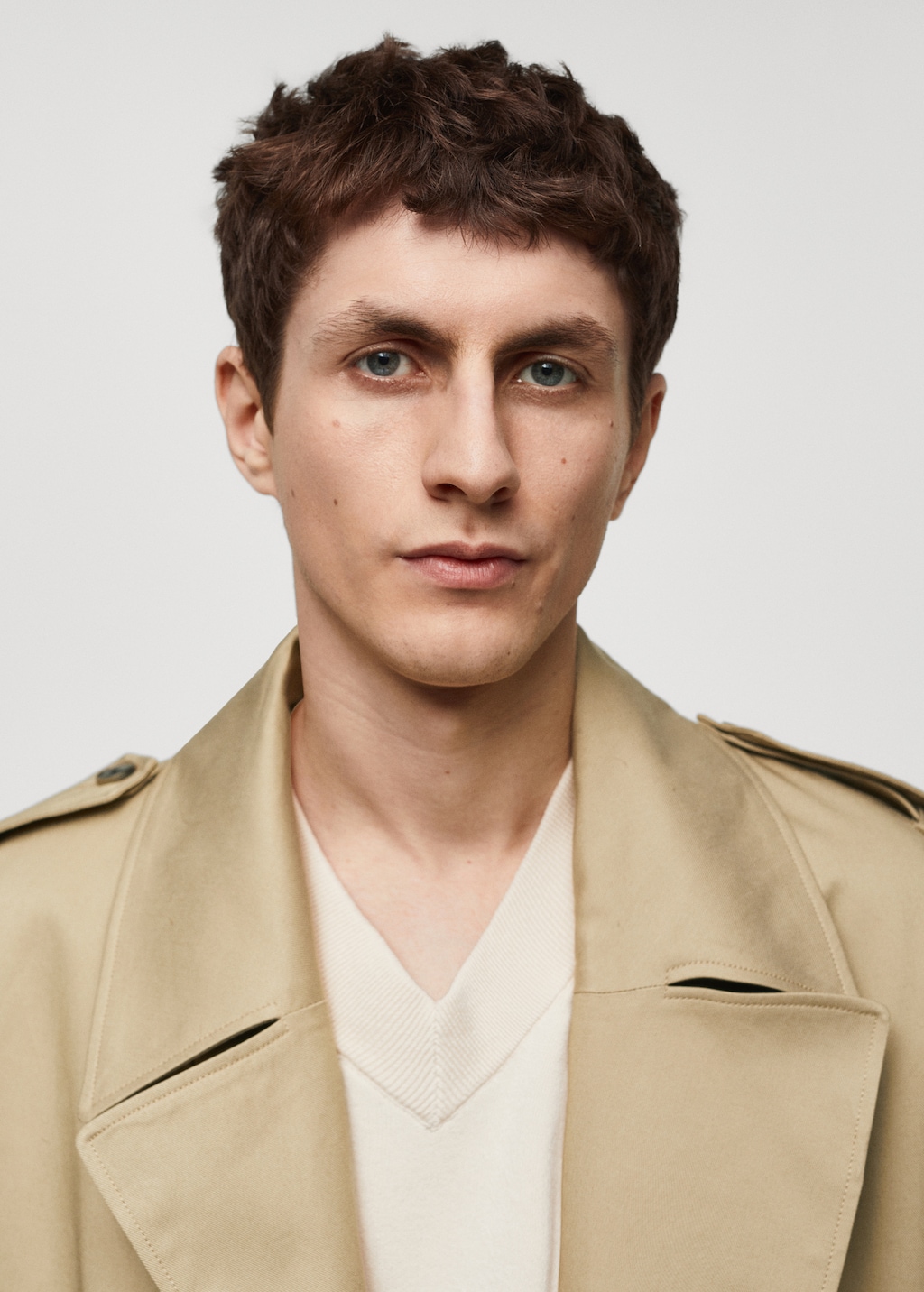 Relaxed-fit trench coat with belt