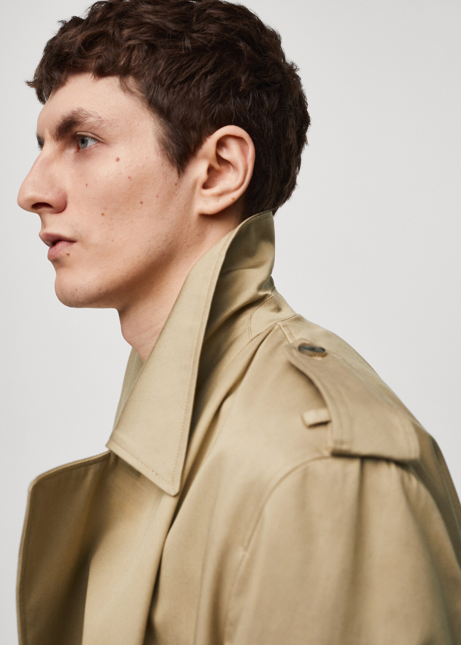 Relaxed-fit trench trench coat with belt - Details of the article 4
