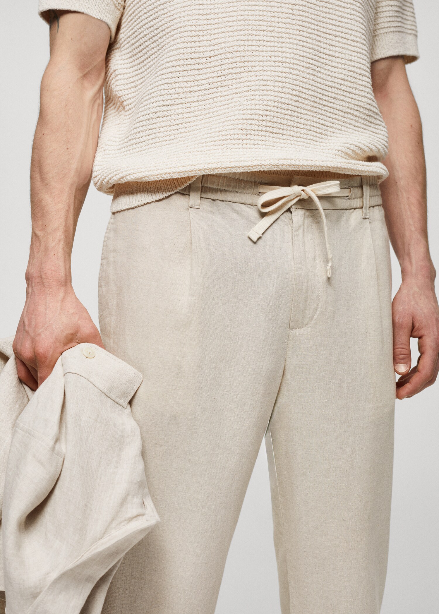 Slim-fit trousers with drawstring  - Details of the article 1