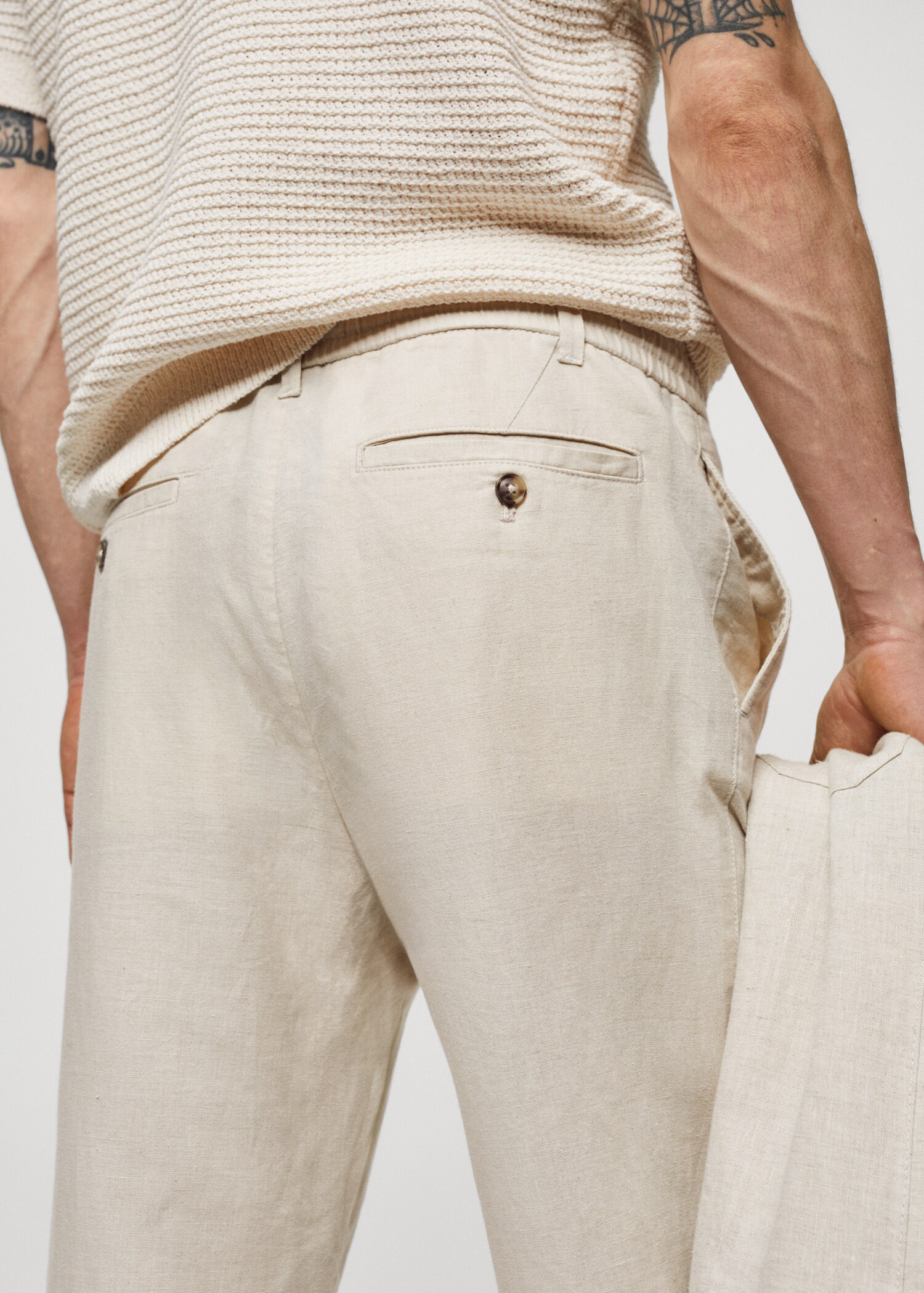 Slim-fit trousers with drawstring  - Details of the article 4