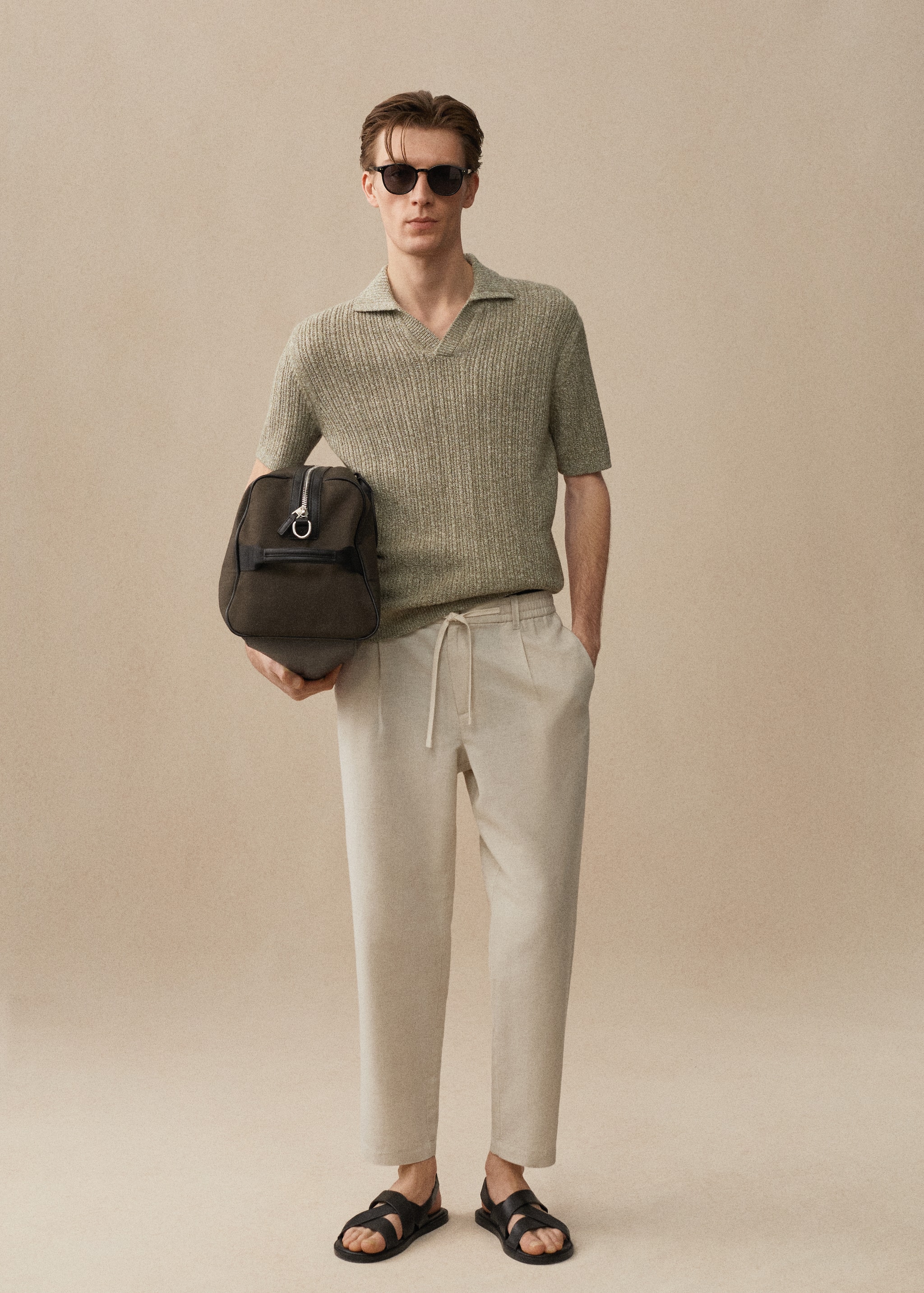 Slim-fit trousers with drawstring  - Details of the article 6