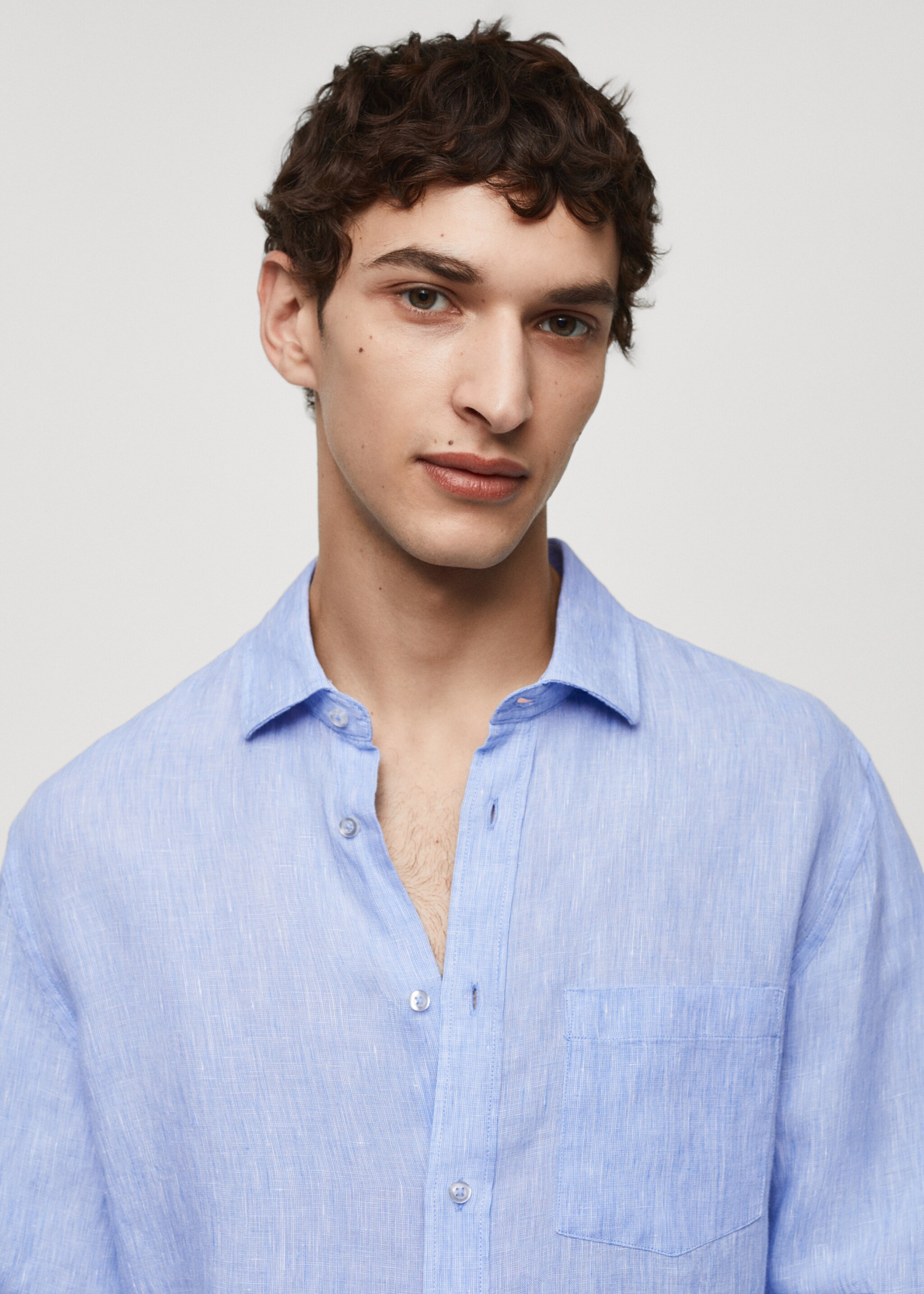 Classic fit 100% linen shirt - Details of the article 1, Sky Blue. Ref: 67035983-00.