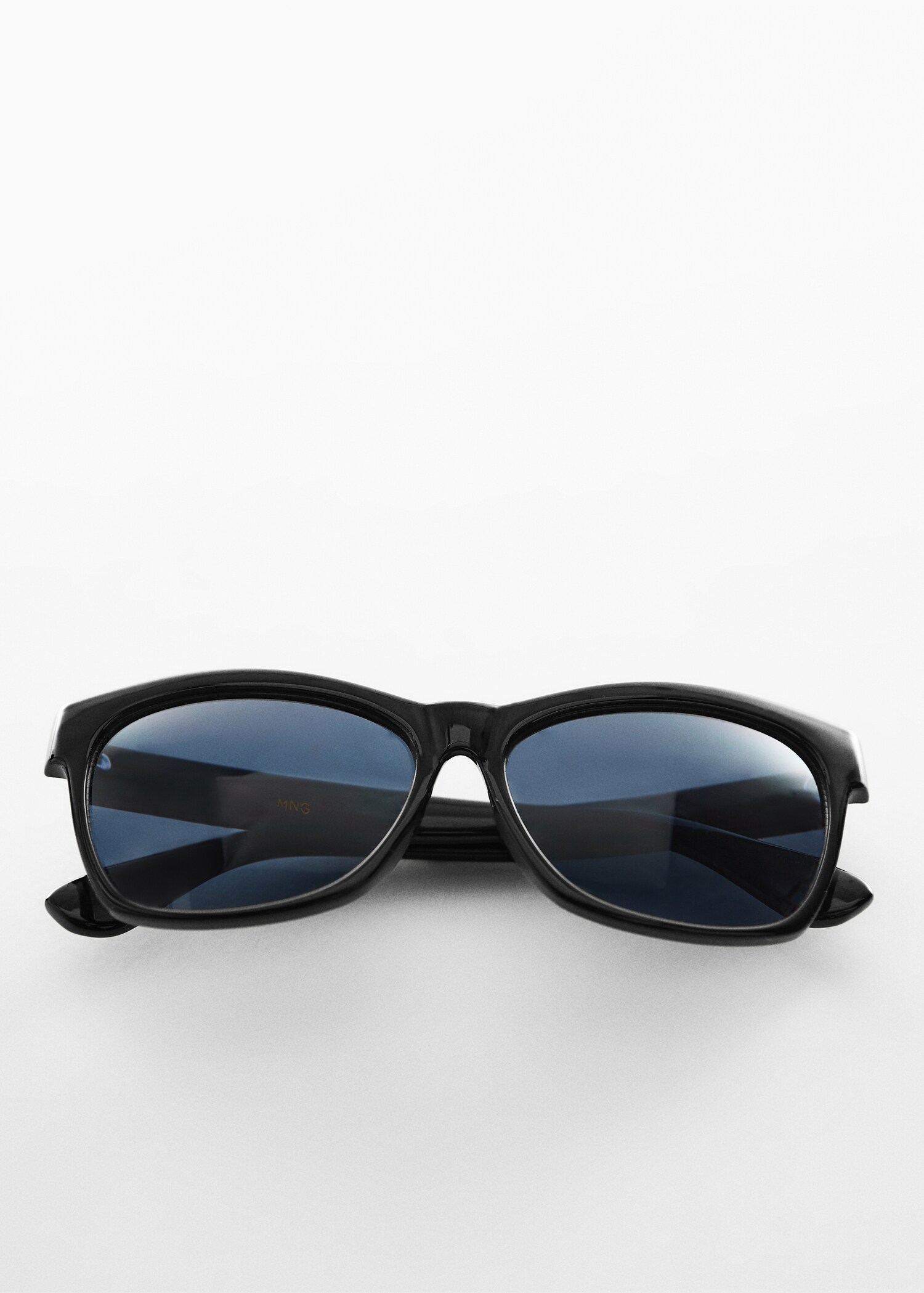 Resin frame sunglasses - Детальніше про товар 5