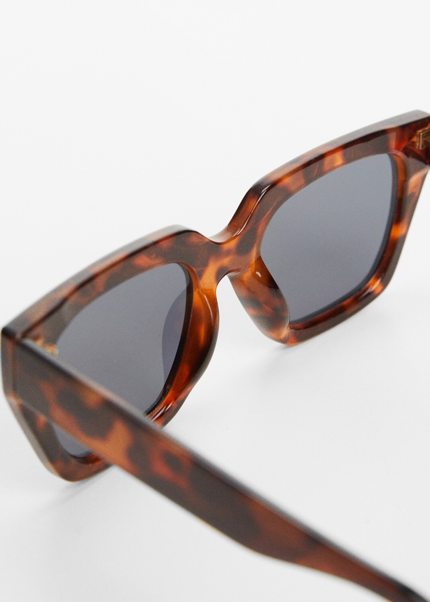 Sonnenbrille mit viereckiger Brillenfassung - Detail des Artikels 1