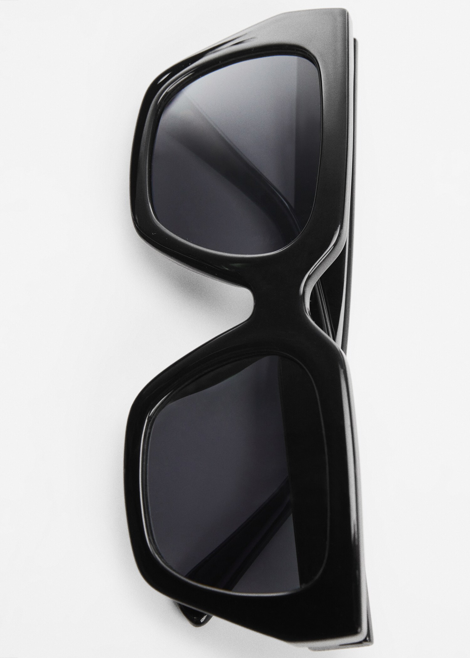 Sonnenbrille mit viereckiger Brillenfassung - Detail des Artikels 2