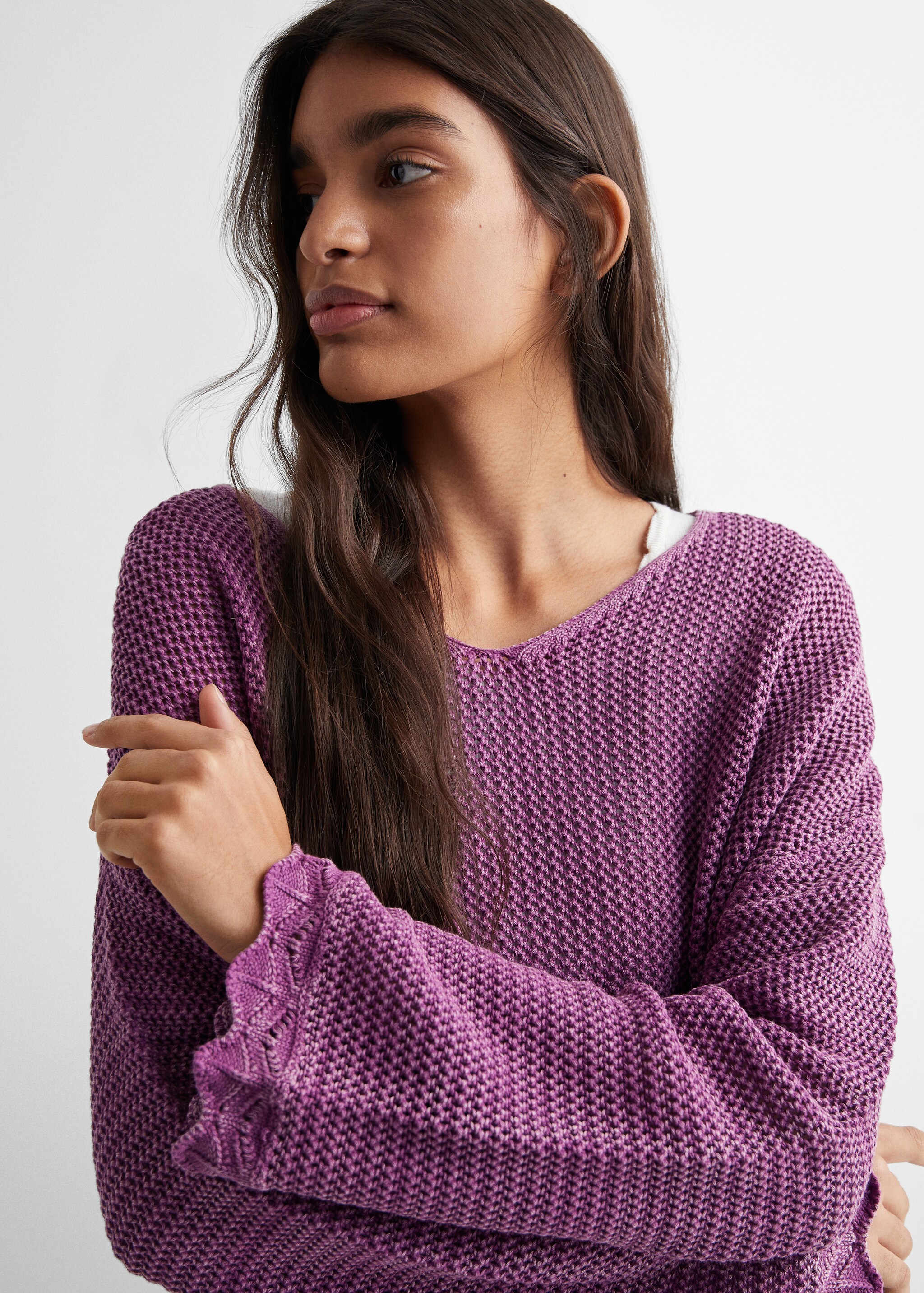 V-neck openwork knitted sweater - Details of the article 1