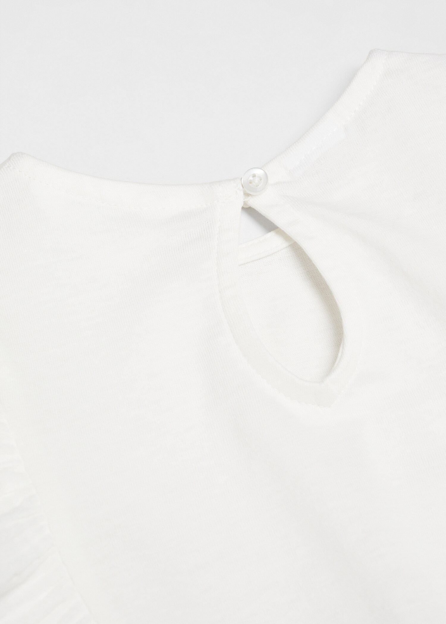 Short-sleeved ruffle t-shirt - Details of the article 0