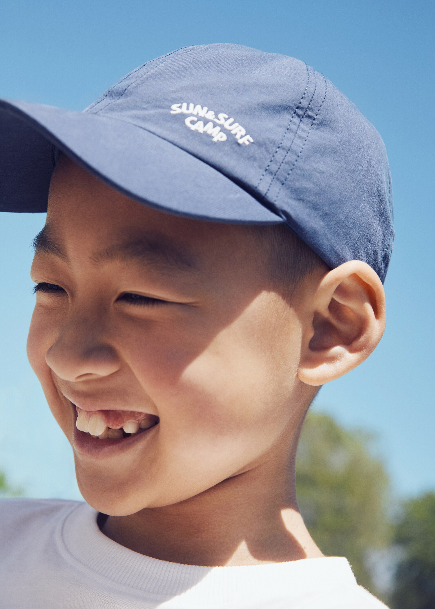 Embroidered message cap - Details of the article 5