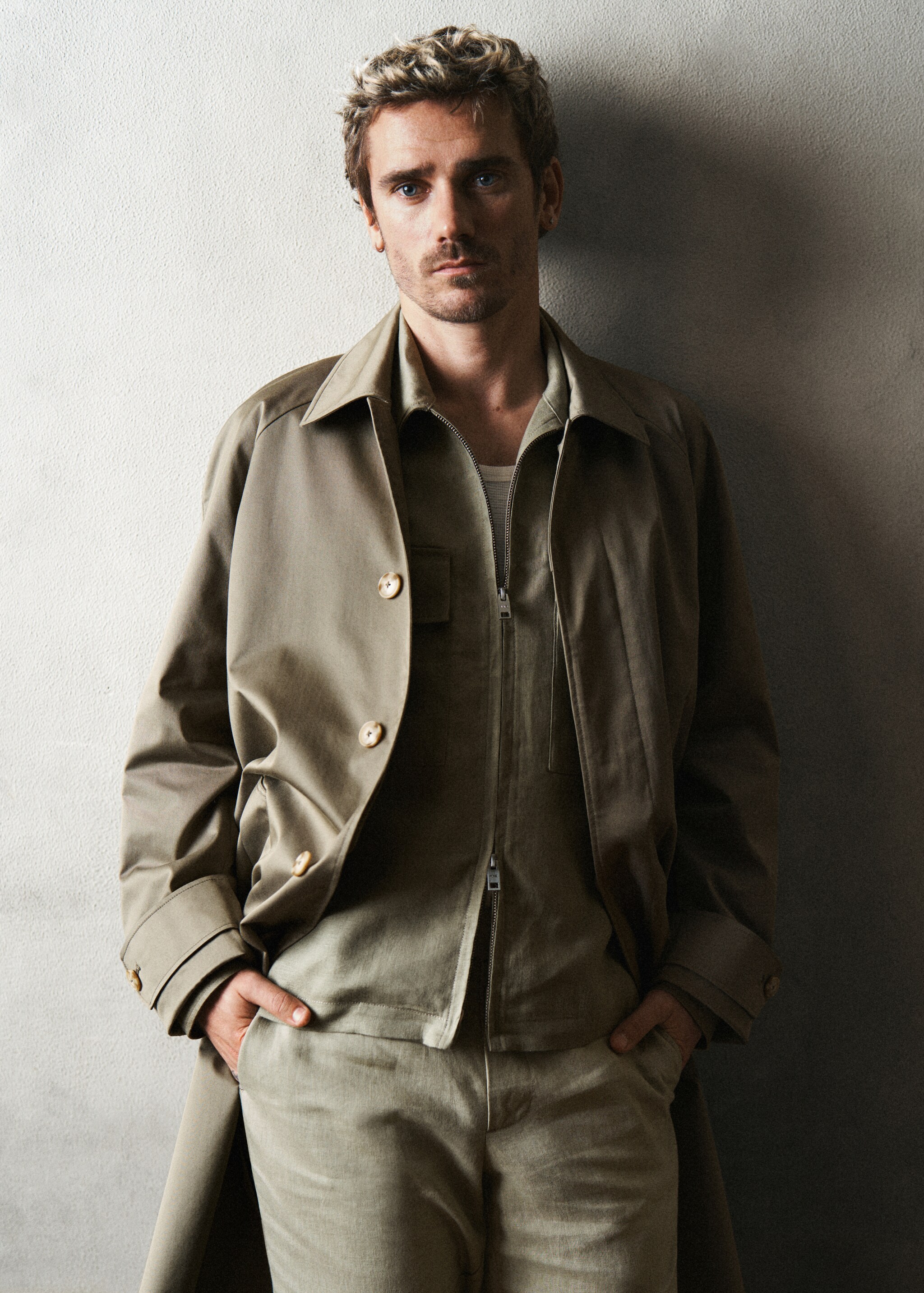 100% linen overshirt with pockets - Details of the article 5