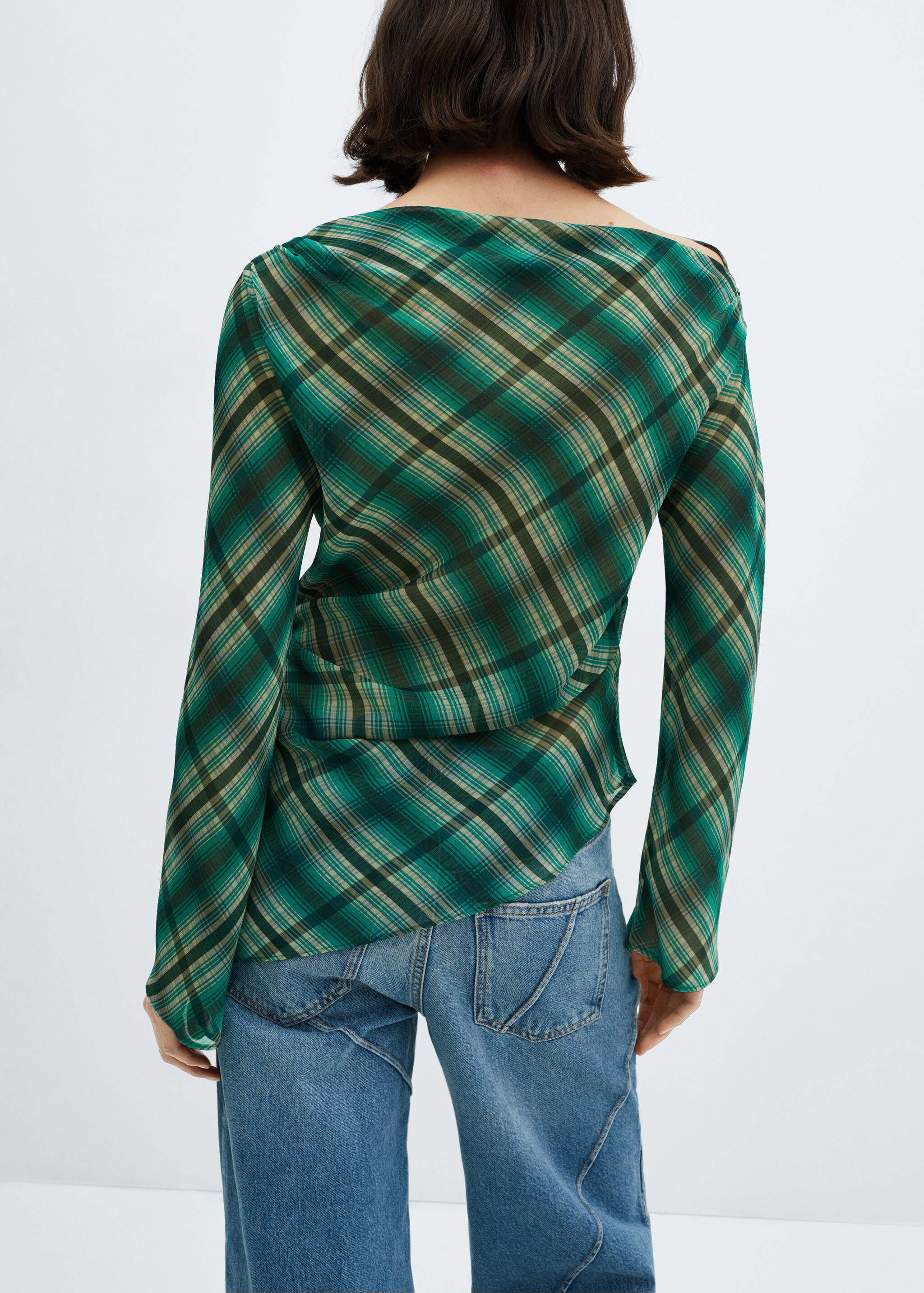 Asymmetric checked blouse - Reverse of the article