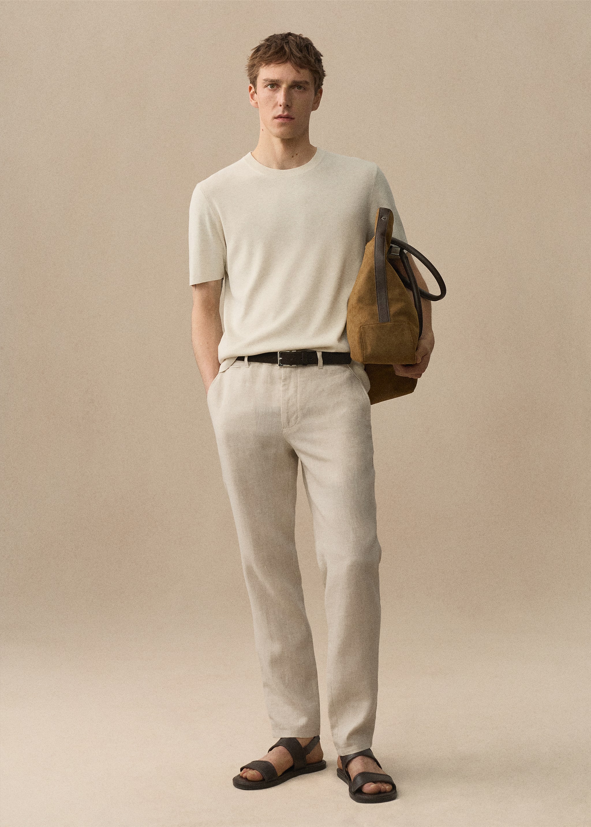 Slim-fit 100% linen trousers - Details of the article 5