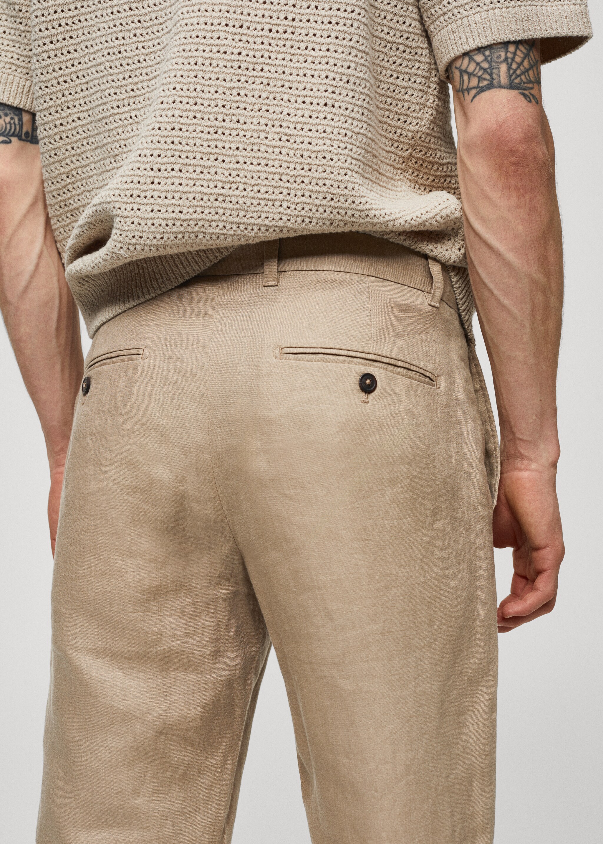 Slim-fit 100% linen trousers - Details of the article 4
