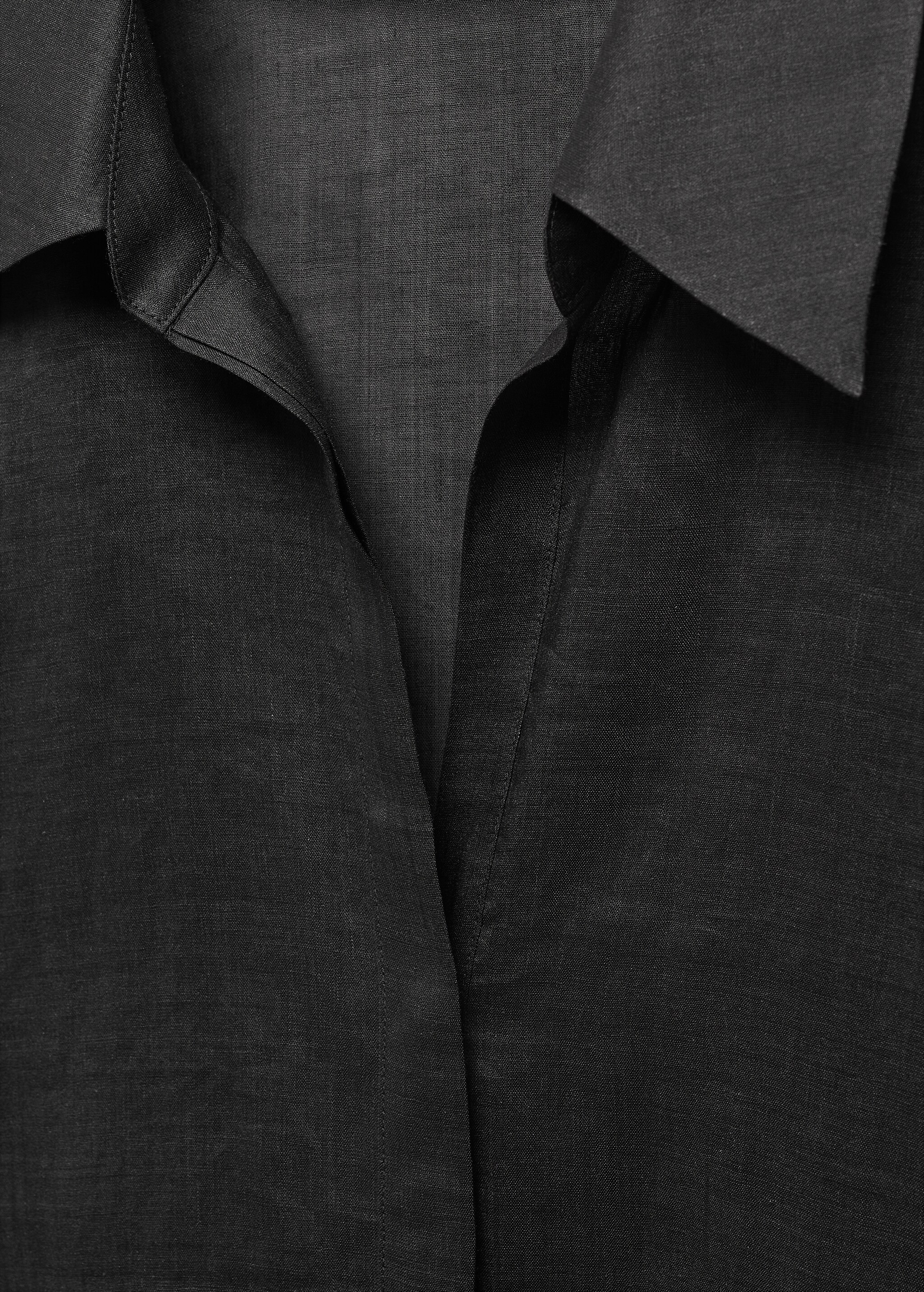 Ramie shirt with hidden buttons - Details of the article 8