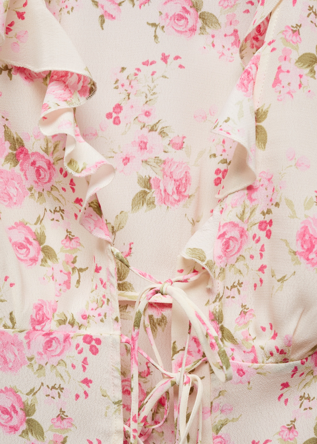 Floral blouse with bow closure