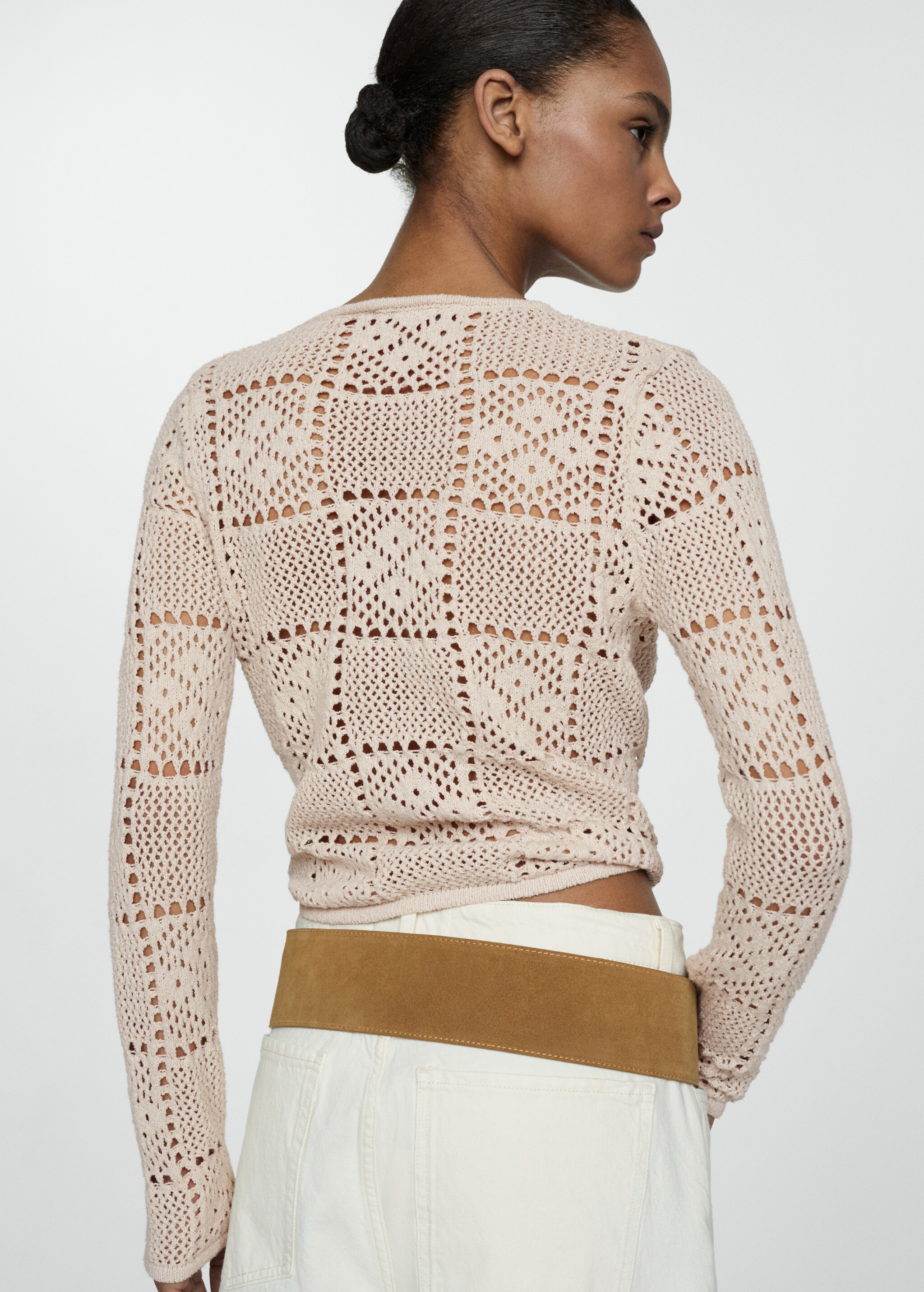 Crochet sweater with openwork details - Reverse of the article