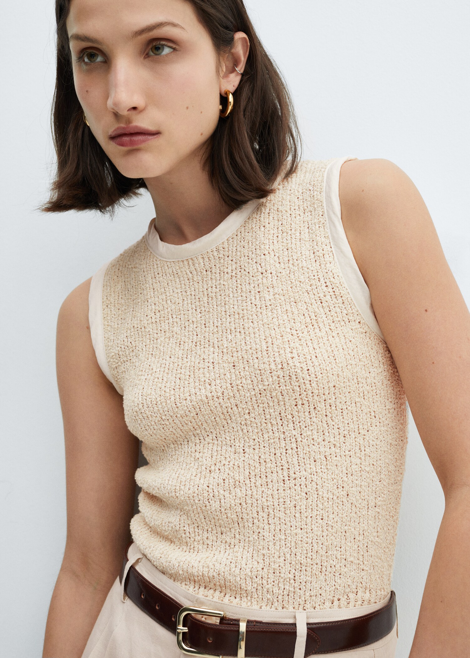 Top contrasting finishes - Woman | MANGO USA