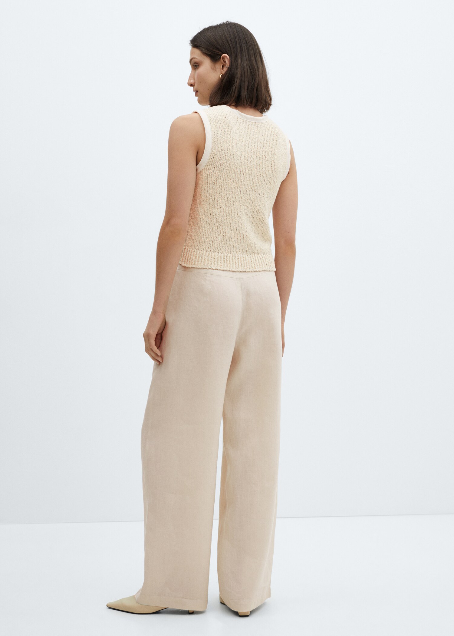 Top contrasting finishes - Woman | MANGO USA