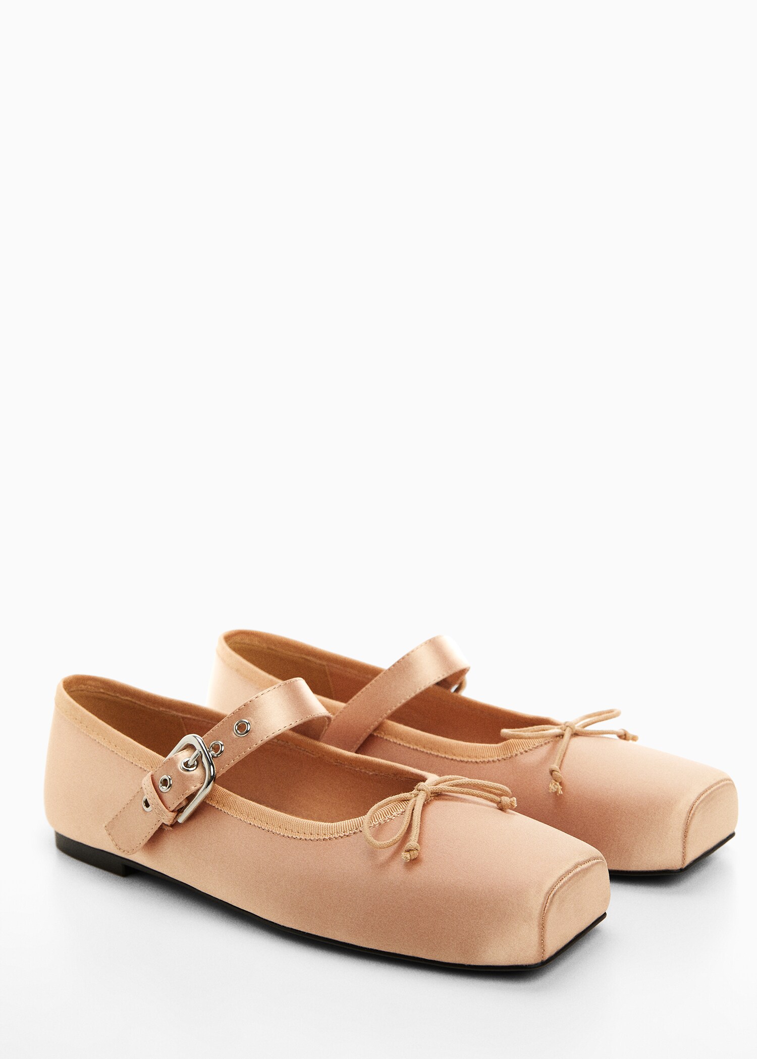 Sabrina acetinada com fivela - Plano médio