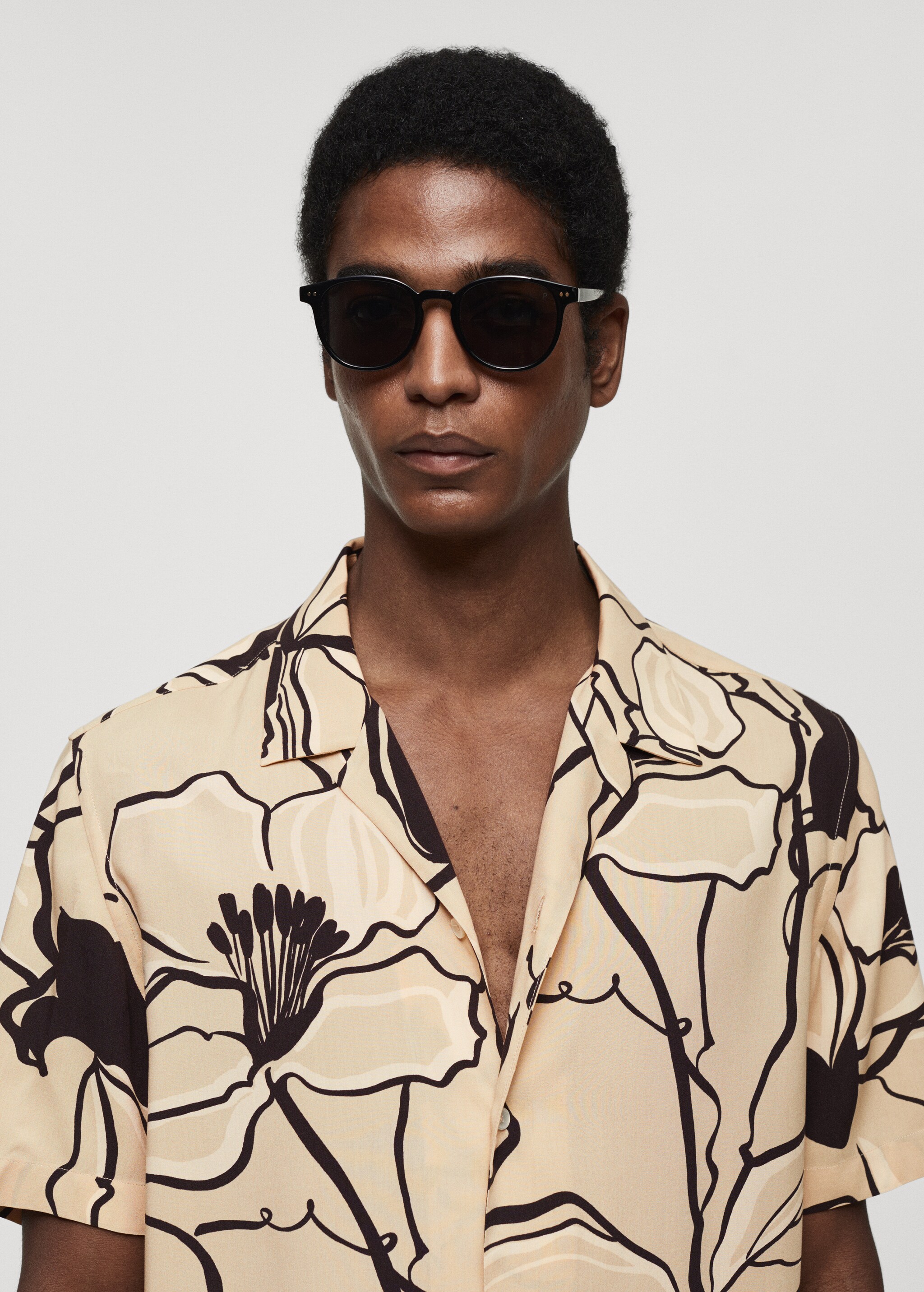 Printed fluid regular-fit shirt - Details of the article 1