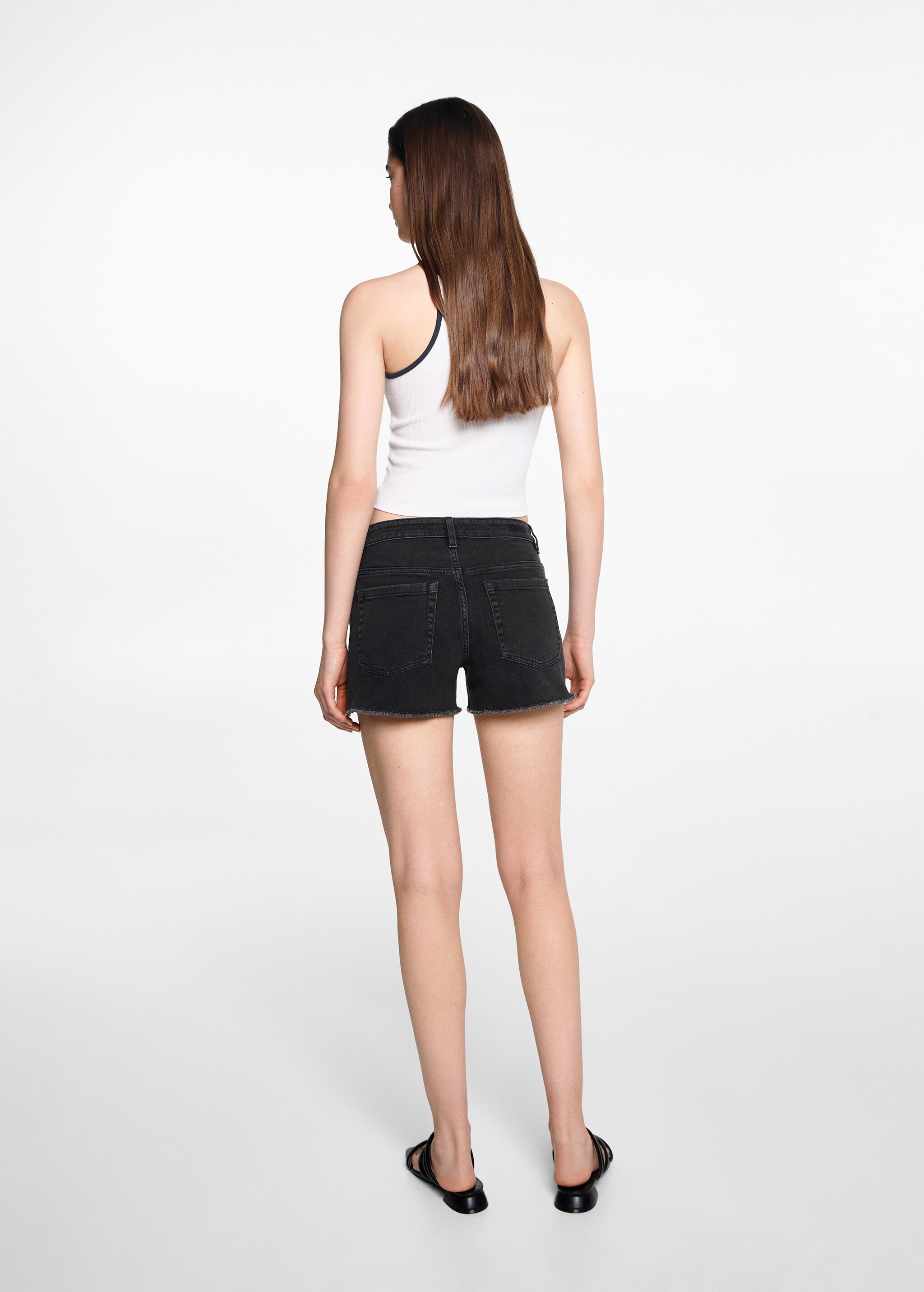 Medium-waist denim shorts - Reverse of the article
