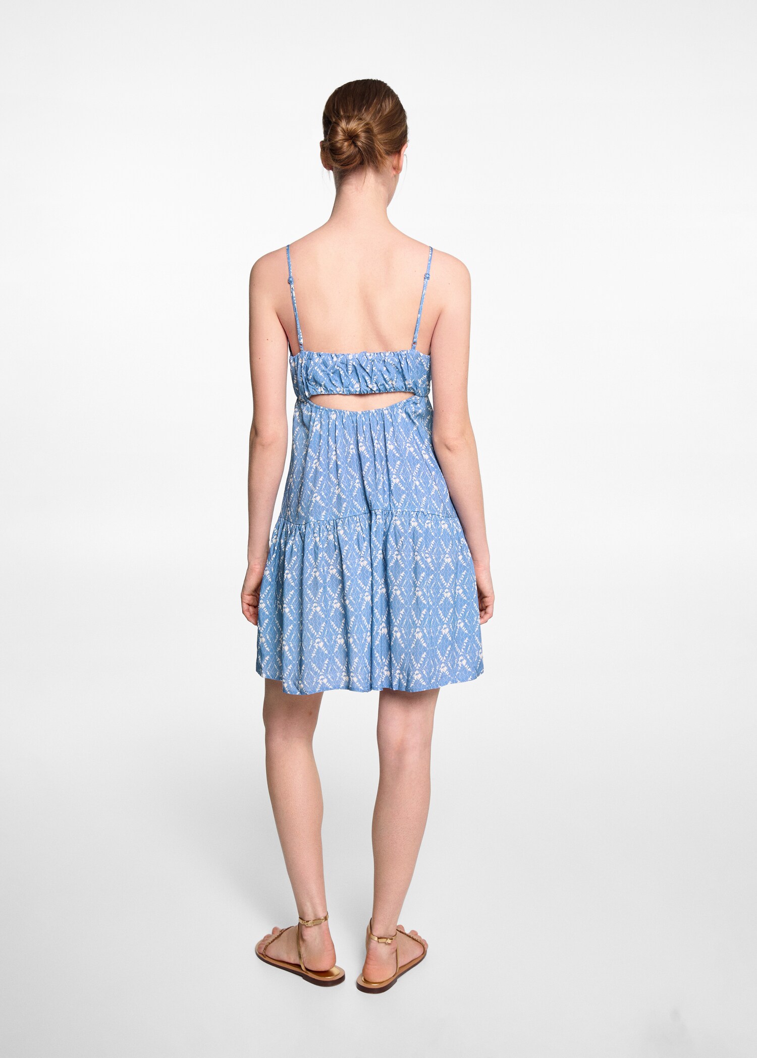 Ruffled printed dress - Reverse of the article