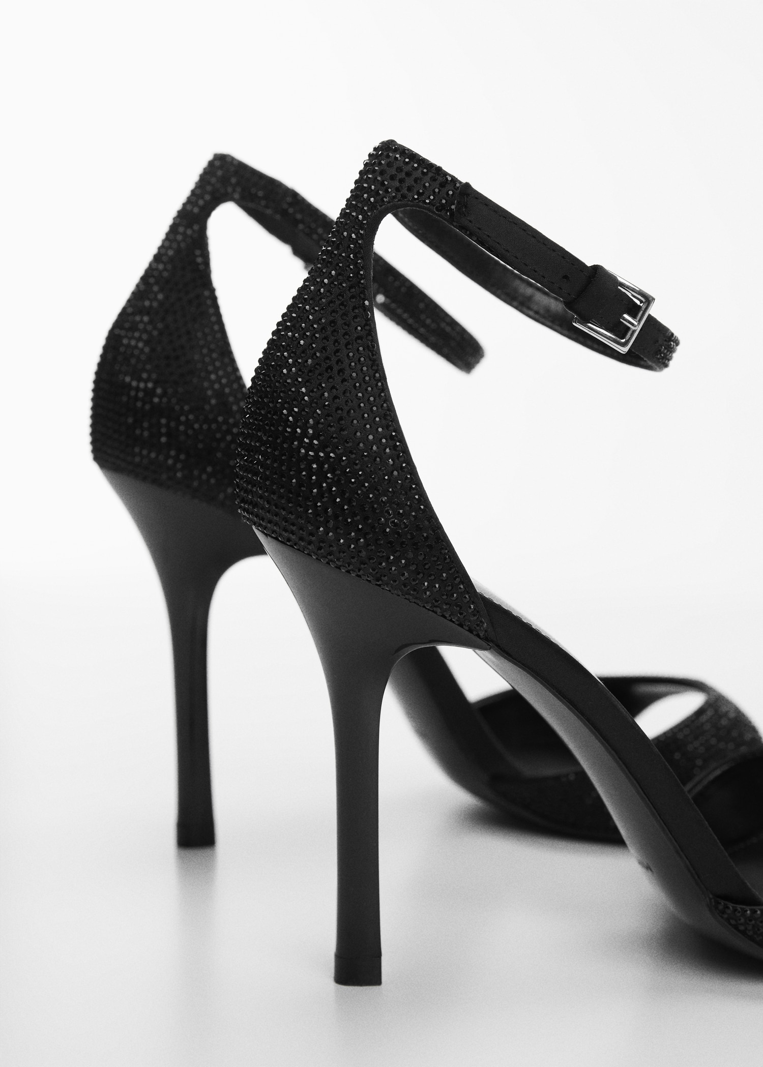 Heeled sandals with rhinestone detail - Details of the article 2